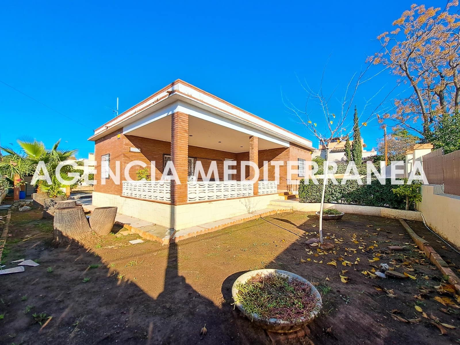 4 sypialnia Willa na sprzedaż w La Canada z basenem garażem - 750 000 € (Ref: 9473044)