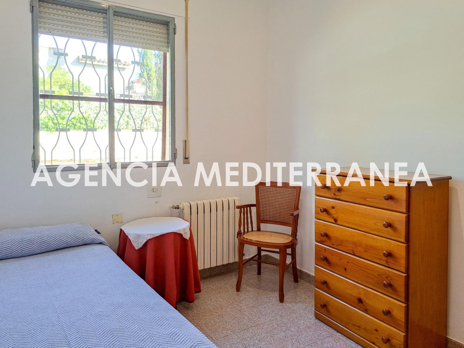 4 sypialnia Willa na sprzedaż w La Canada z basenem garażem - 750 000 € (Ref: 9473044)