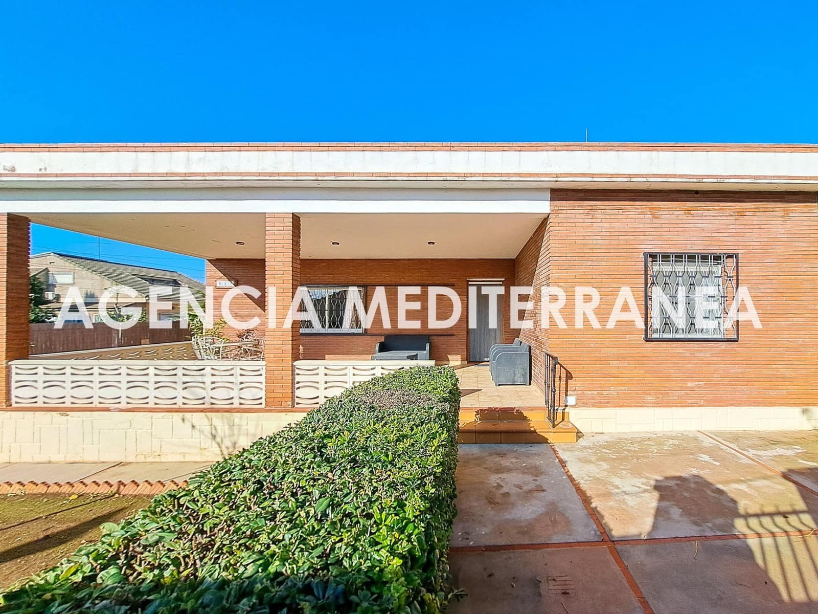 4 sypialnia Willa na sprzedaż w La Canada z basenem garażem - 750 000 € (Ref: 9473044)