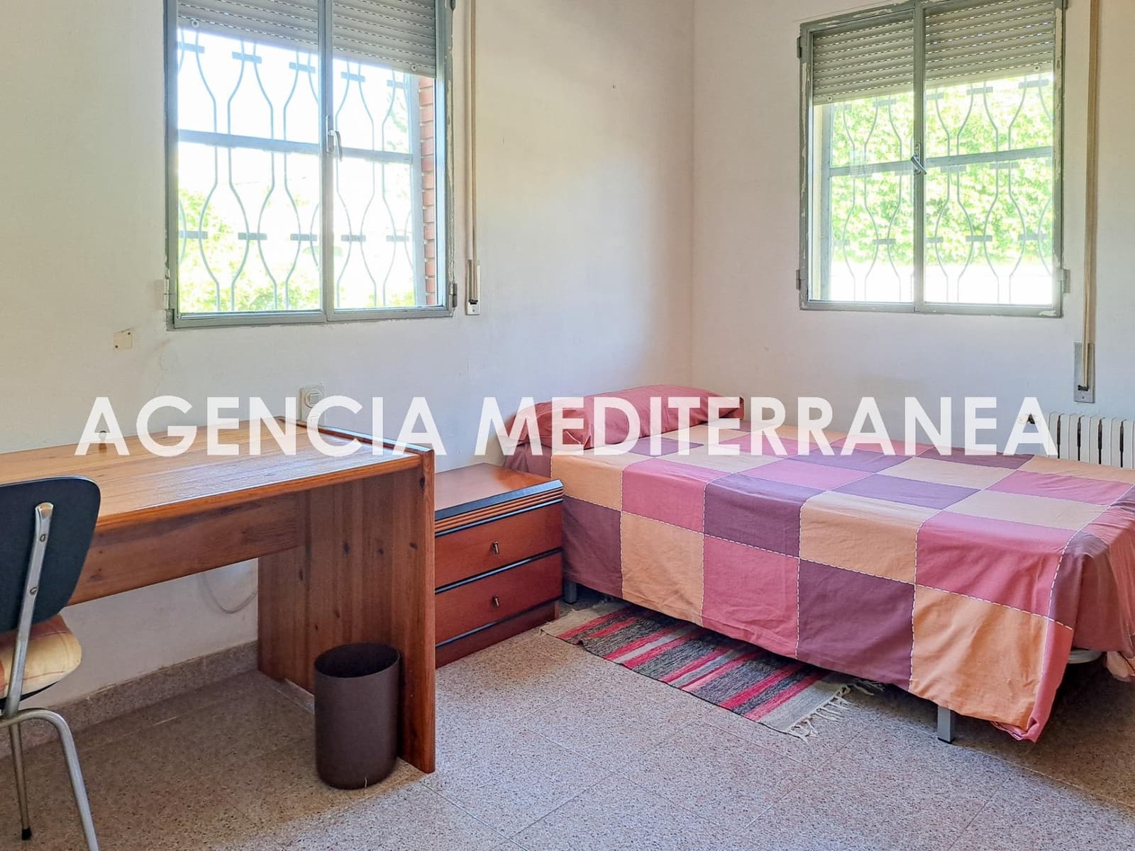 4 sypialnia Willa na sprzedaż w La Canada z basenem garażem - 750 000 € (Ref: 9473044)