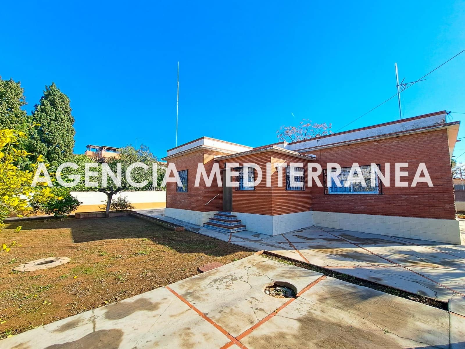 4 sypialnia Willa na sprzedaż w La Canada z basenem garażem - 750 000 € (Ref: 9473044)