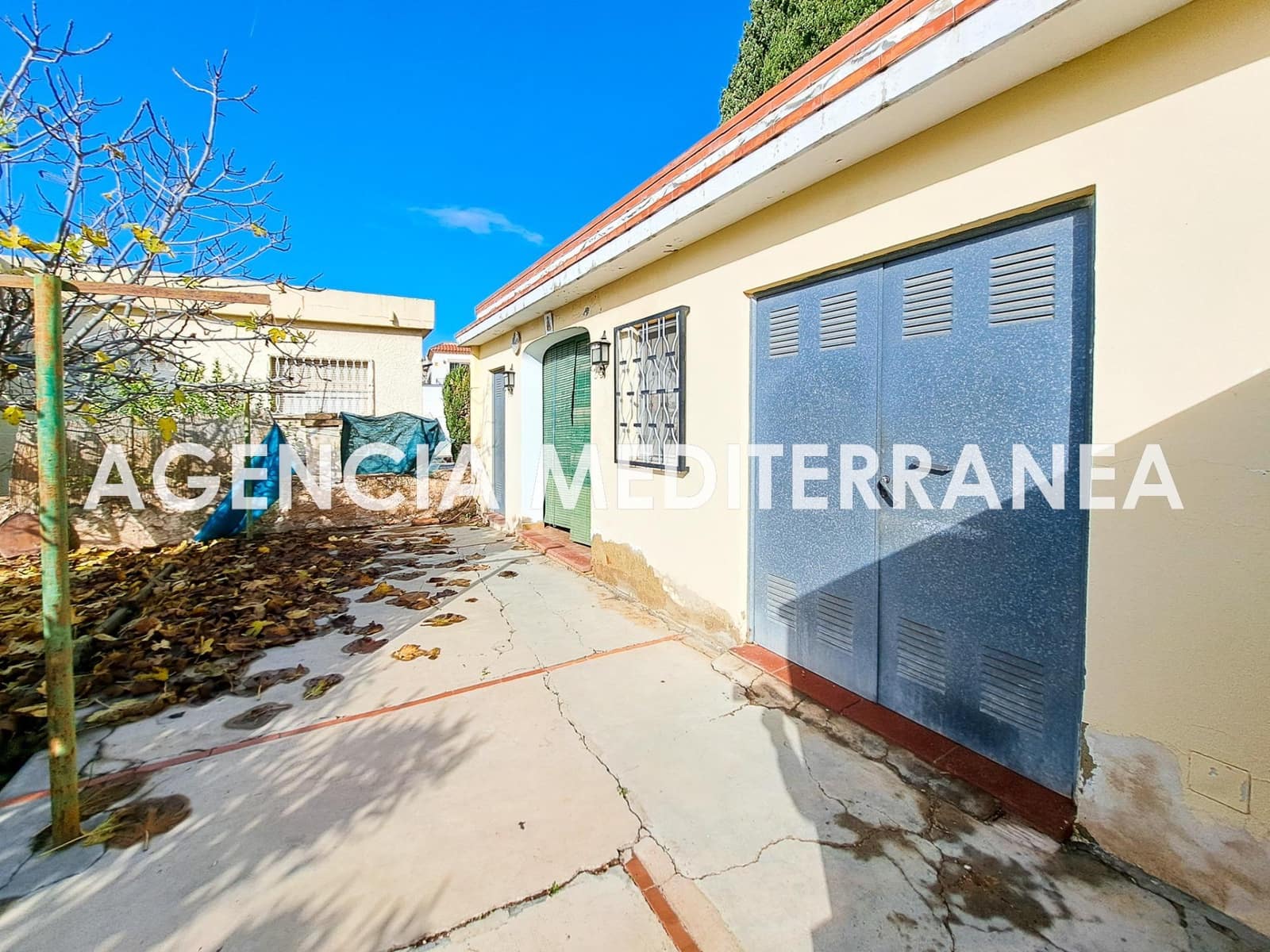 4 sypialnia Willa na sprzedaż w La Canada z basenem garażem - 750 000 € (Ref: 9473044)