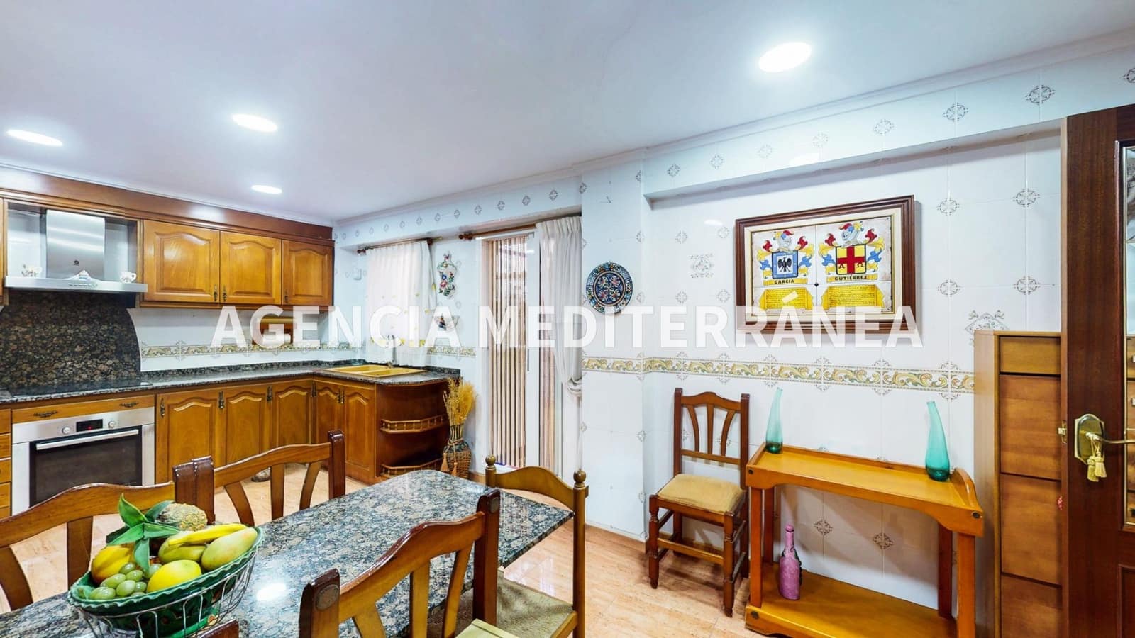 2 makuuhuone Asunto myytävänä paikassa Valencia kaupunki - 215 000 € (Ref: 9474260)