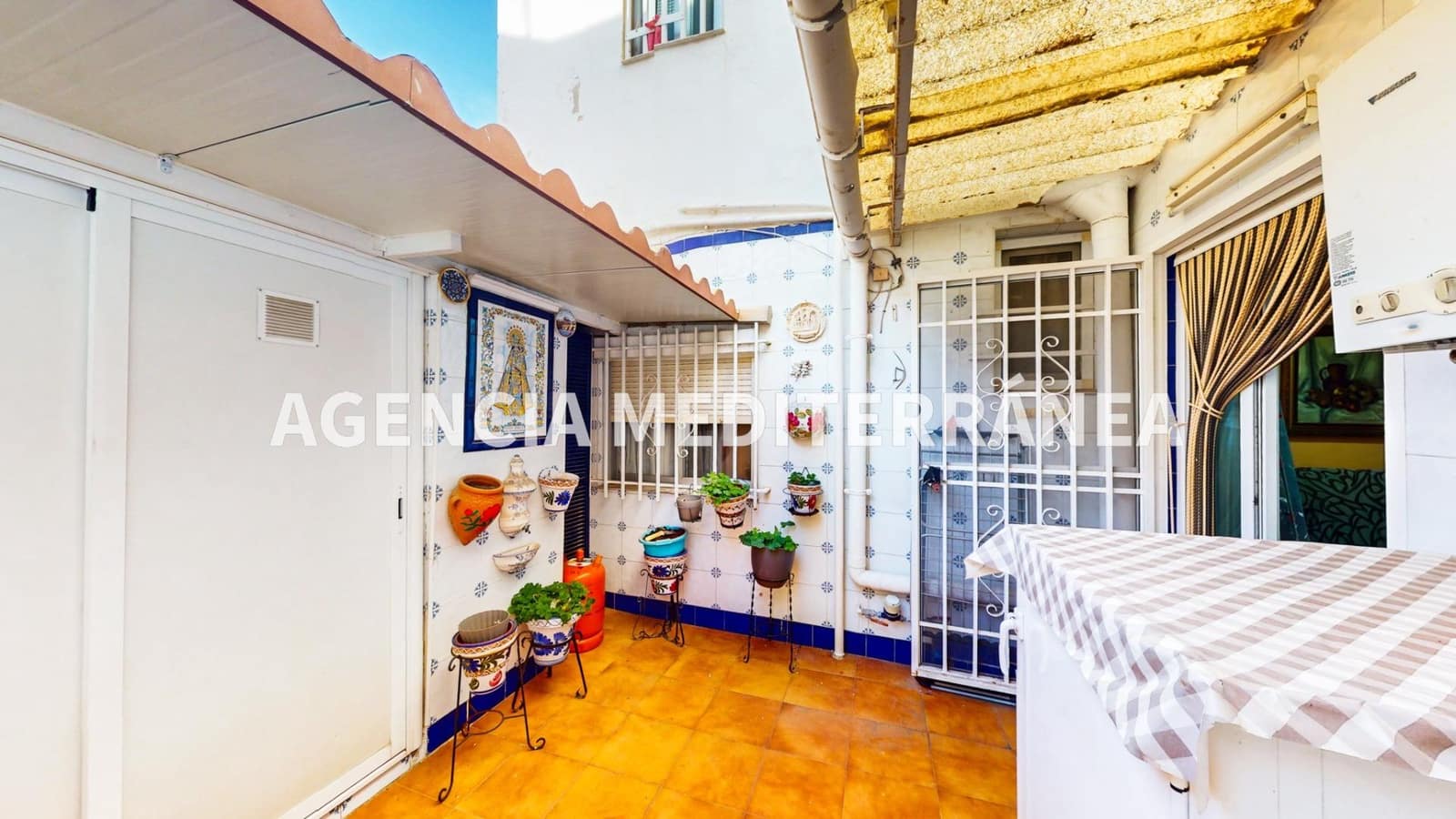 2 makuuhuone Asunto myytävänä paikassa Valencia kaupunki - 215 000 € (Ref: 9474260)