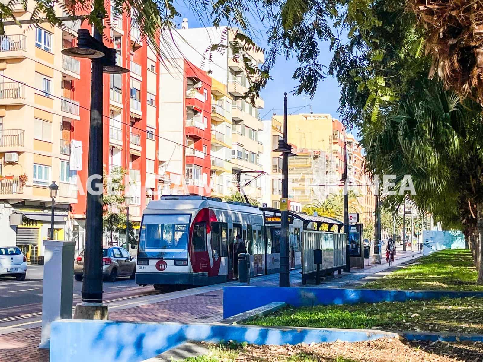 2 makuuhuone Asunto myytävänä paikassa Valencia kaupunki - 215 000 € (Ref: 9474260)