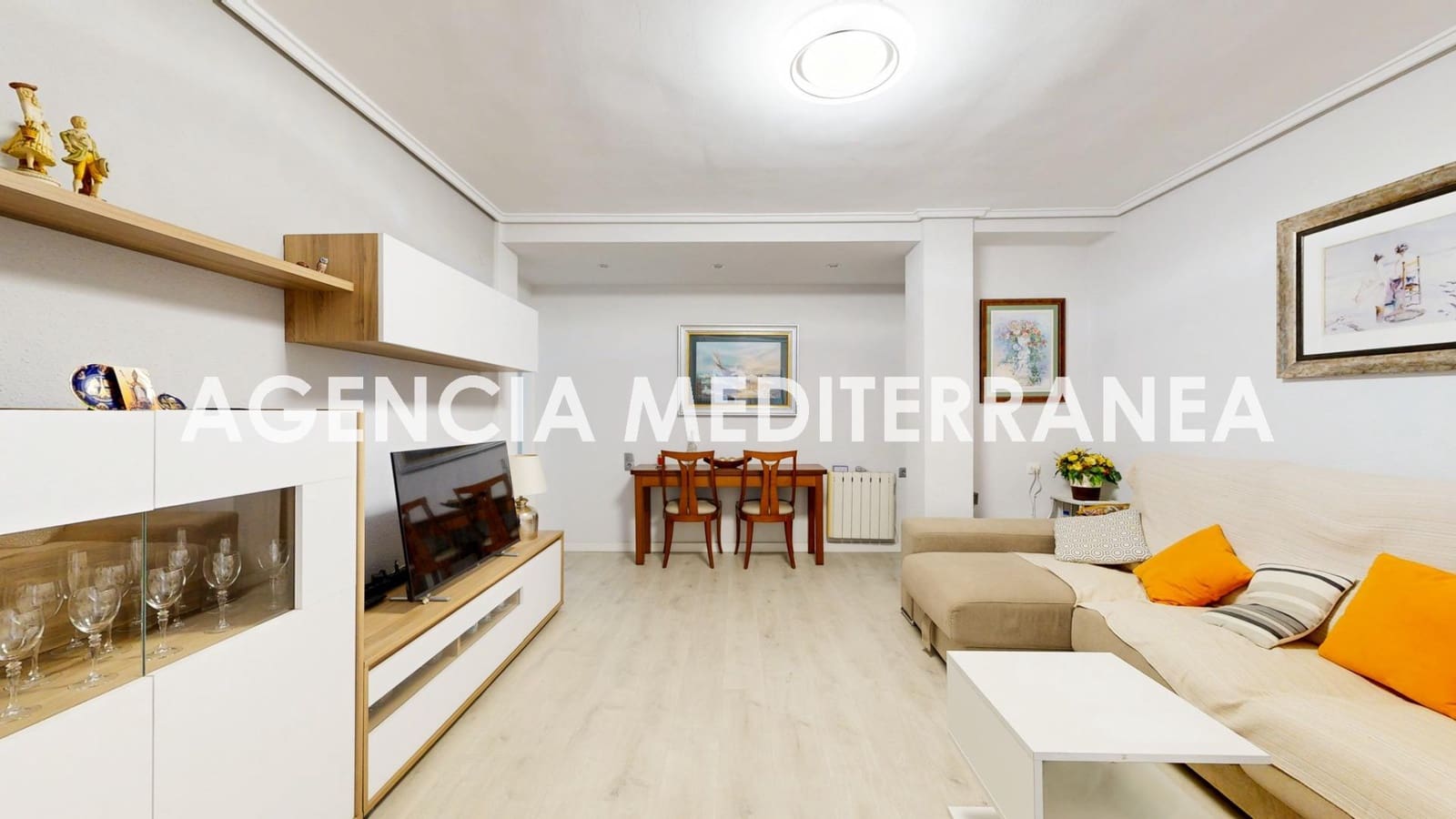 3 bedroom Flat for sale in Valencia city - € 320,000 (Ref: 9491508)