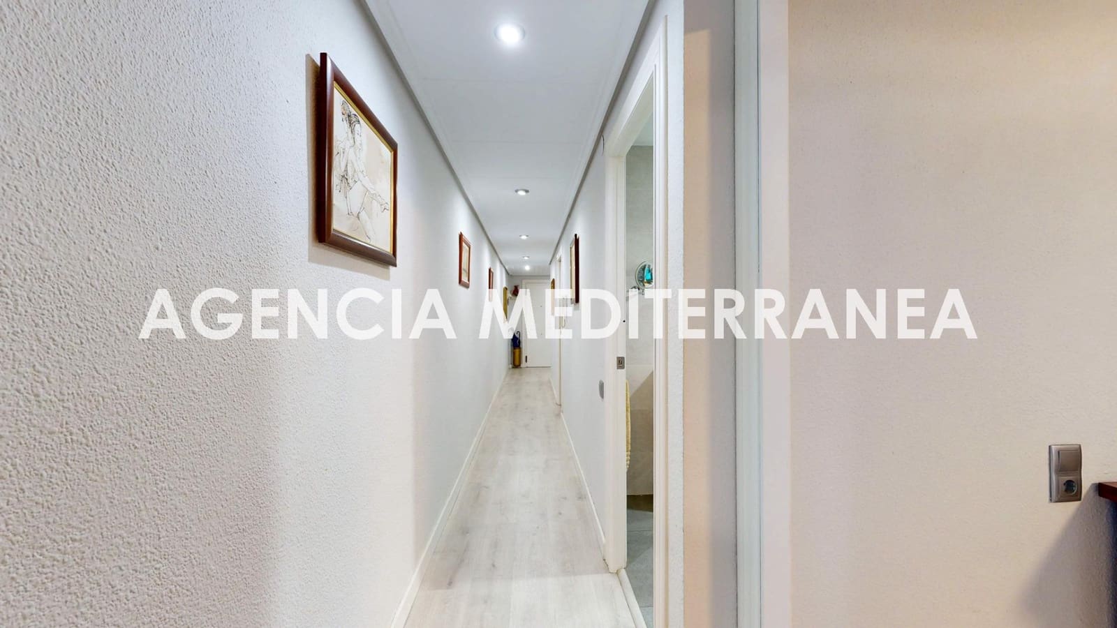 3 bedroom Flat for sale in Valencia city - € 320,000 (Ref: 9491508)