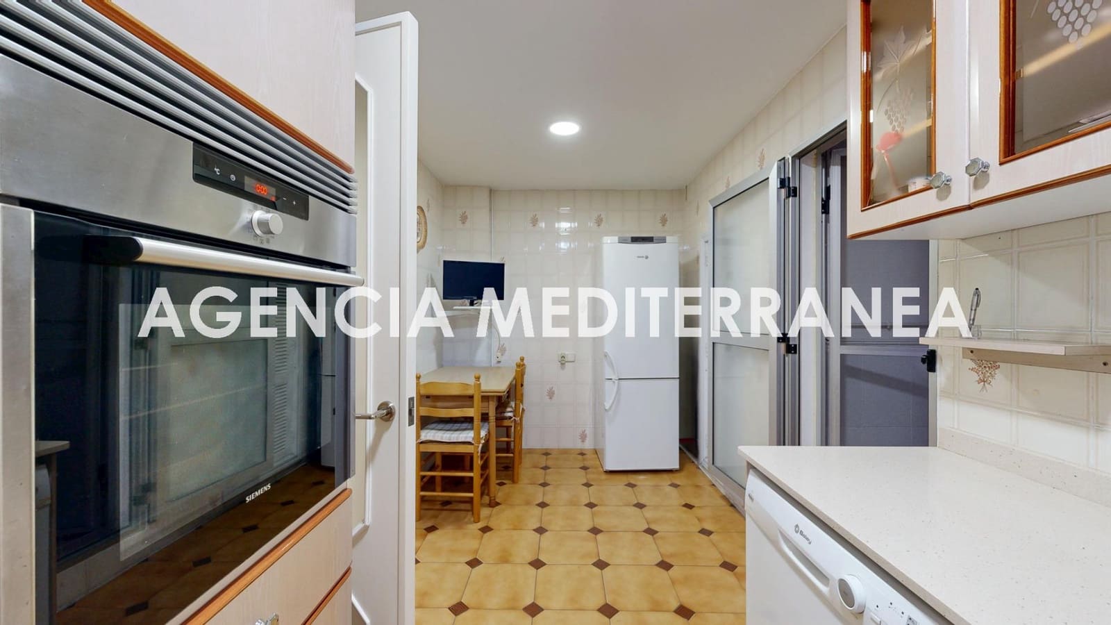 3 bedroom Flat for sale in Valencia city - € 320,000 (Ref: 9491508)