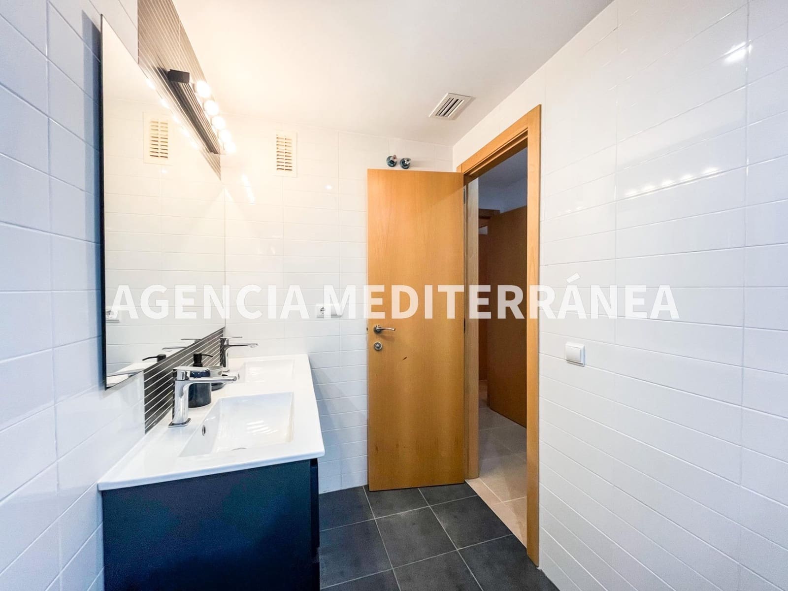 2 bedroom Flat for sale in Alcasser - € 167,000 (Ref: 9491509)