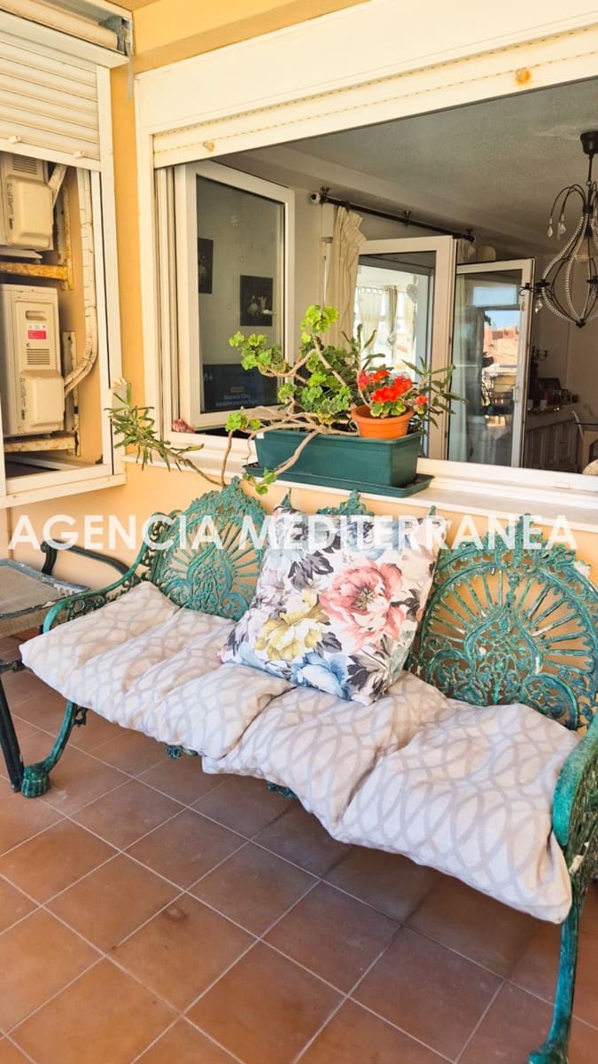 4 bedroom Flat for sale in Tavernes de la Valldigna with pool - € 270,000 (Ref: 9495367)