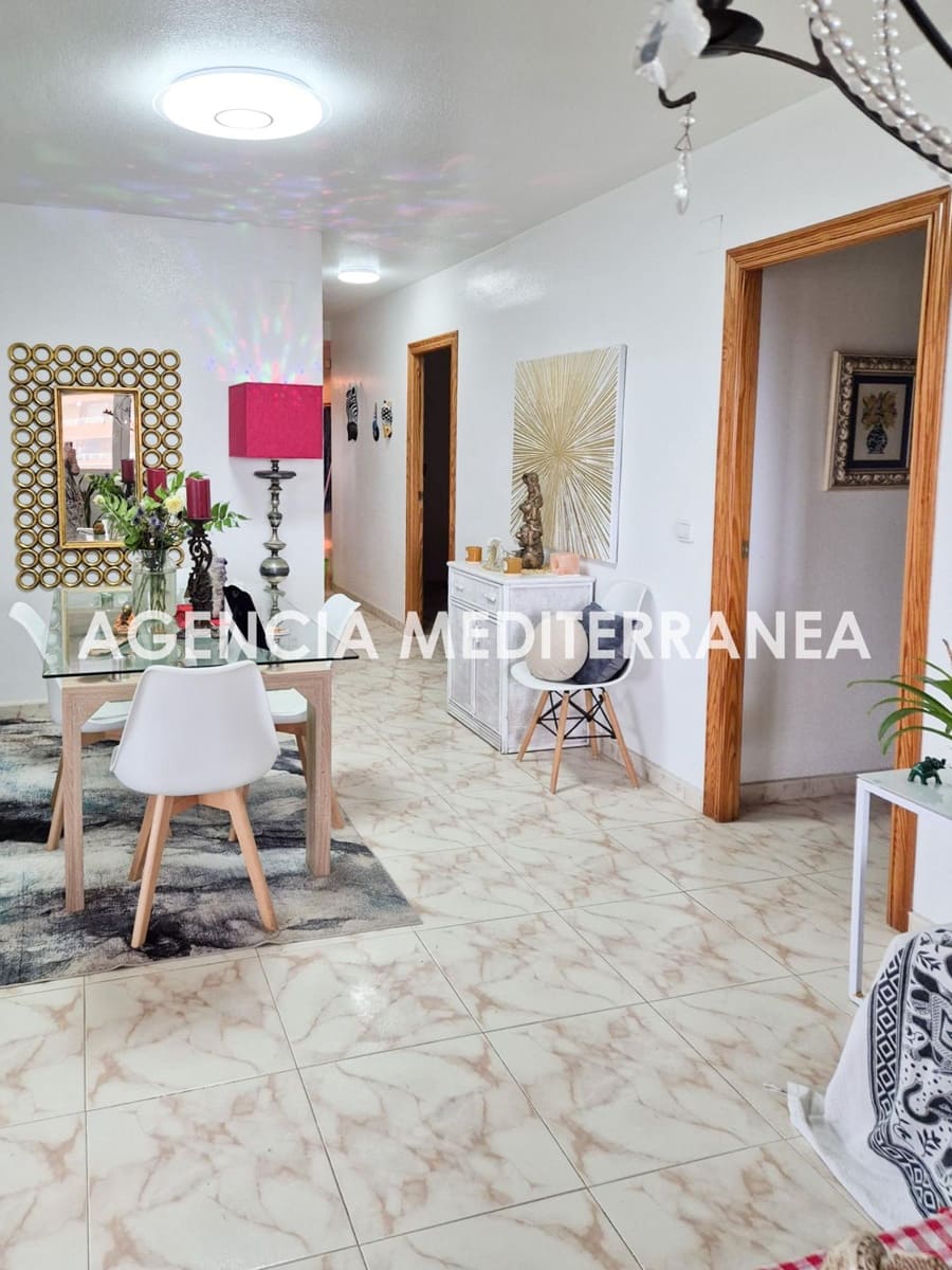 4 bedroom Flat for sale in Tavernes de la Valldigna with pool - € 270,000 (Ref: 9495367)