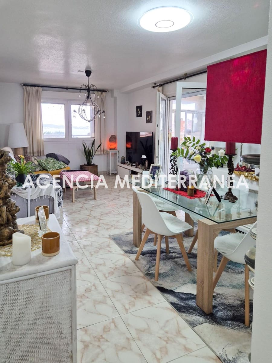 4 bedroom Flat for sale in Tavernes de la Valldigna with pool - € 270,000 (Ref: 9495367)