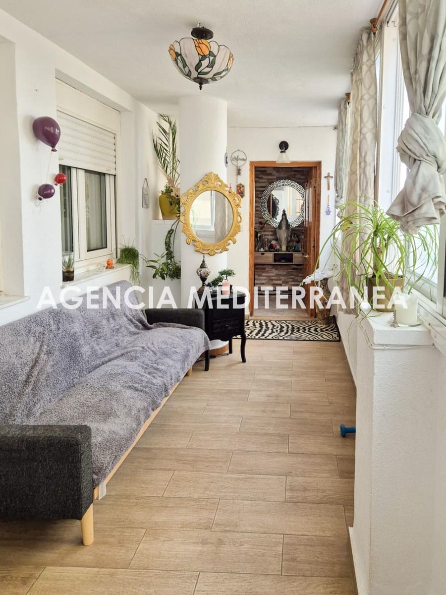 4 bedroom Flat for sale in Tavernes de la Valldigna with pool - € 270,000 (Ref: 9495367)