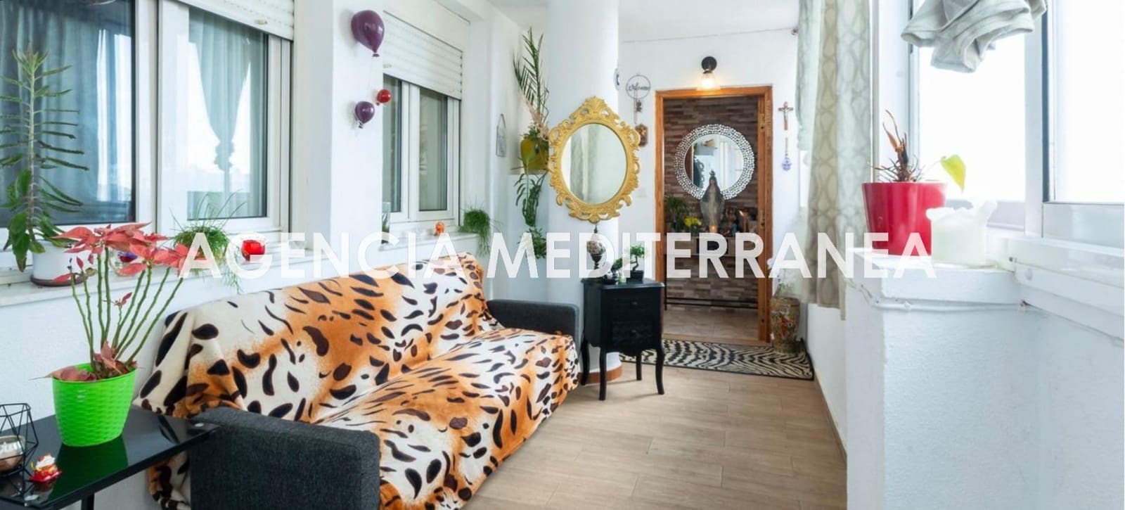 4 bedroom Flat for sale in Tavernes de la Valldigna with pool - € 270,000 (Ref: 9495367)