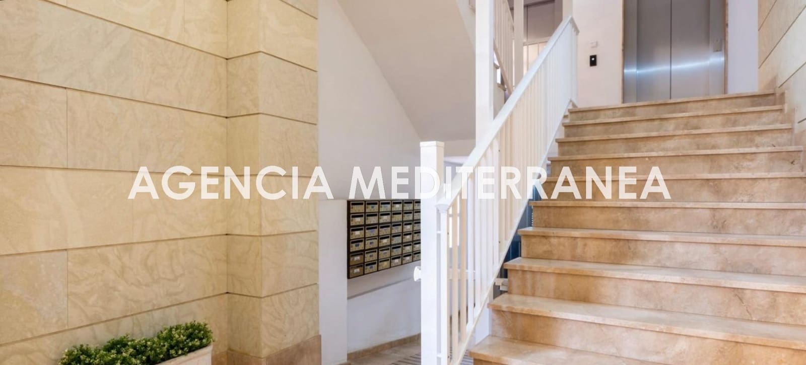 4 bedroom Flat for sale in Tavernes de la Valldigna with pool - € 270,000 (Ref: 9495367)