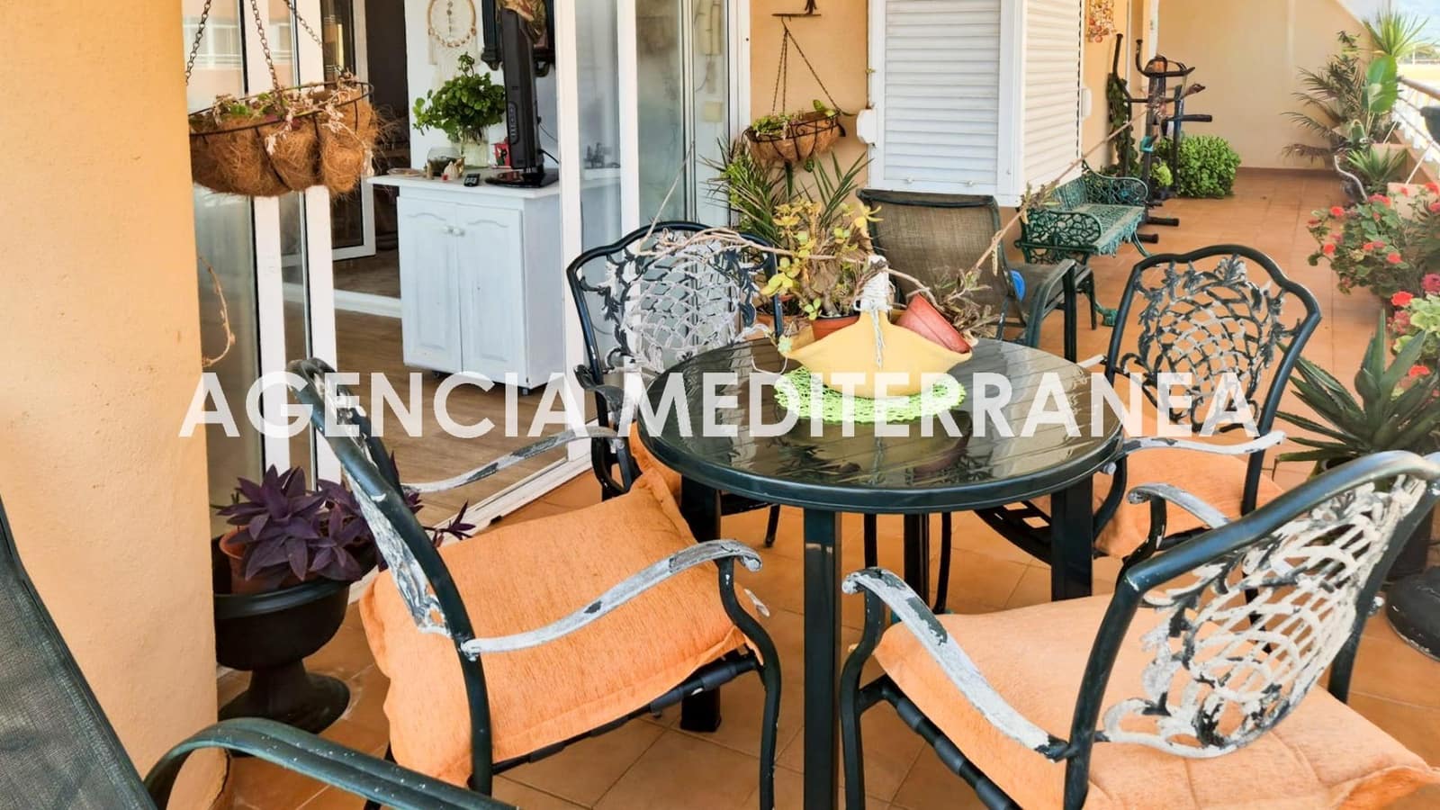 4 bedroom Flat for sale in Tavernes de la Valldigna with pool - € 270,000 (Ref: 9495367)