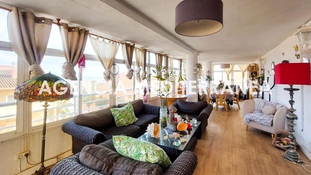 Piso de 4 habitaciones en Tavernes de la Valldigna en venta con piscina - 270.000 € (Ref: 9495367)