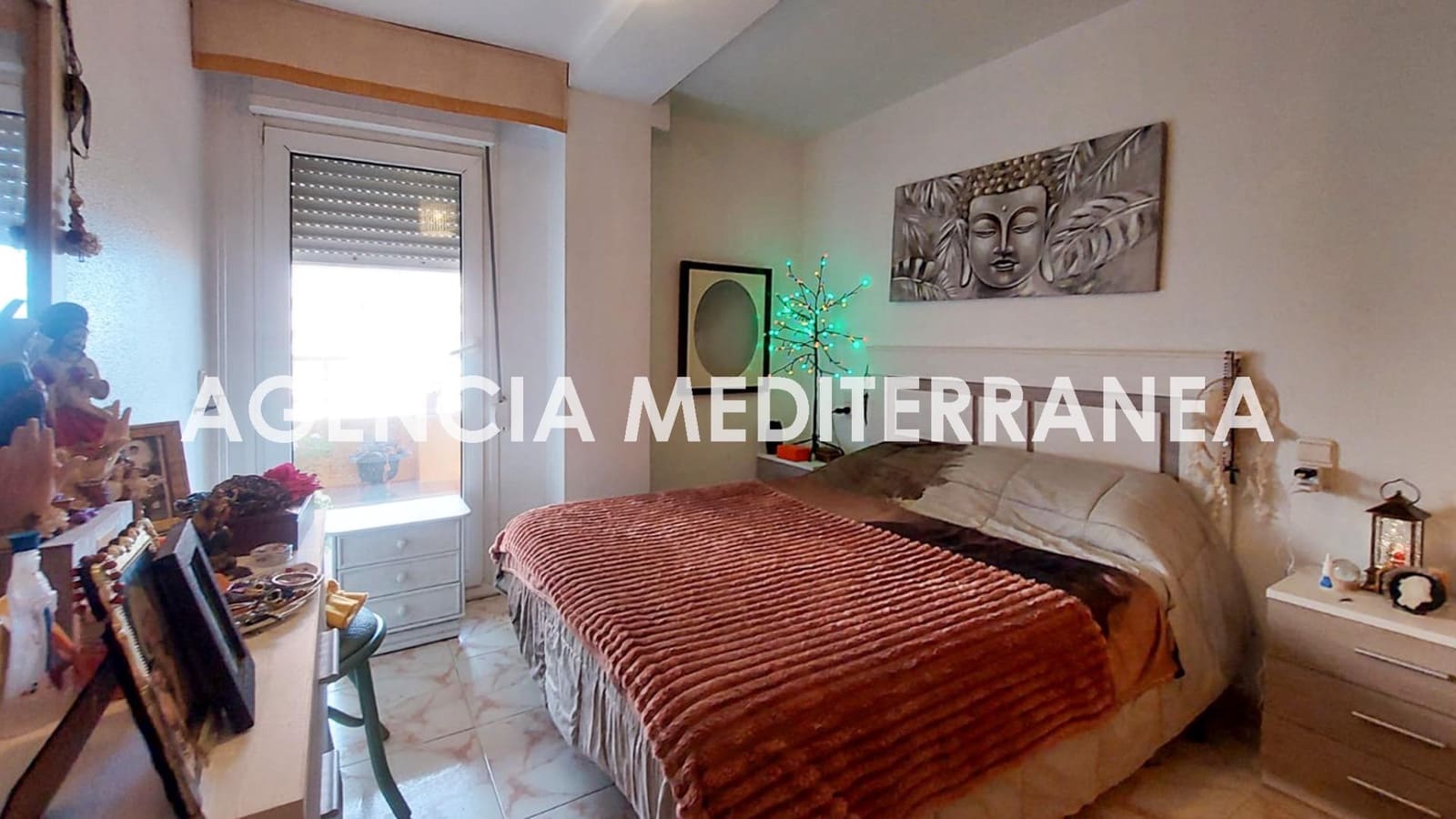 4 bedroom Flat for sale in Tavernes de la Valldigna with pool - € 270,000 (Ref: 9495367)