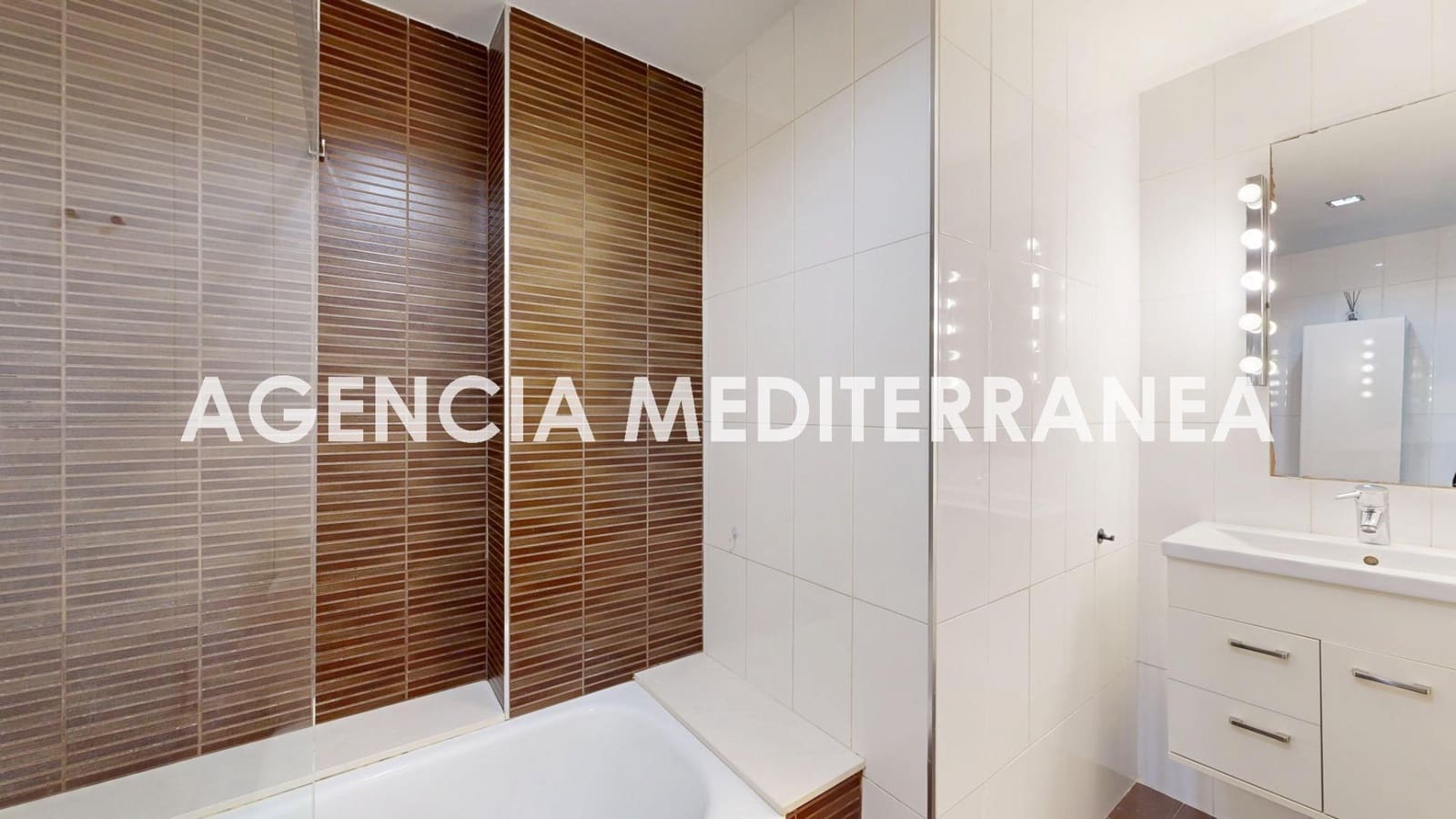 Apartamento de 1 habitación en València ciudad en alquiler - 1.300 € (Ref: 9495368)