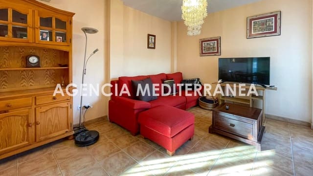 Chalet de 3 habitaciones en La Pobla de Vallbona en venta - 270.000 € (Ref: 9497310)