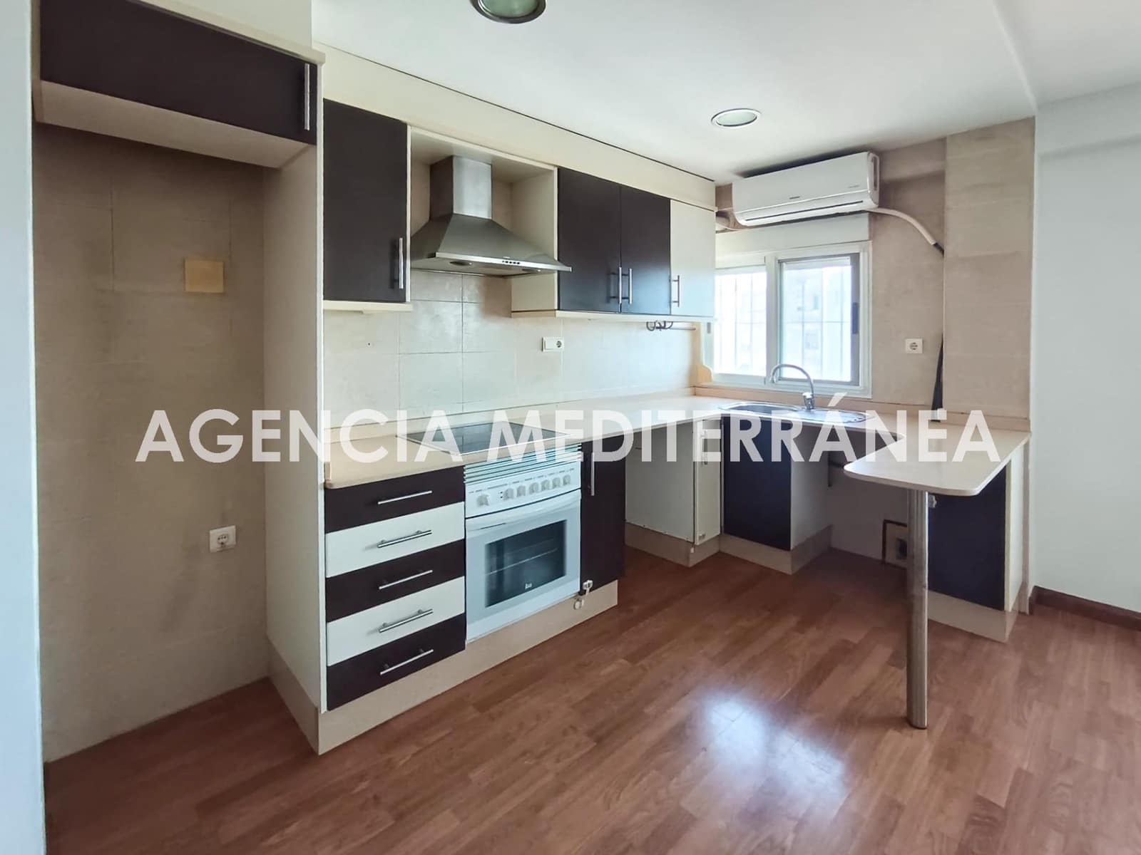 2 soveværelse Lejlighed til salg i Valencia by - € 260.000 (Ref: 9504571)