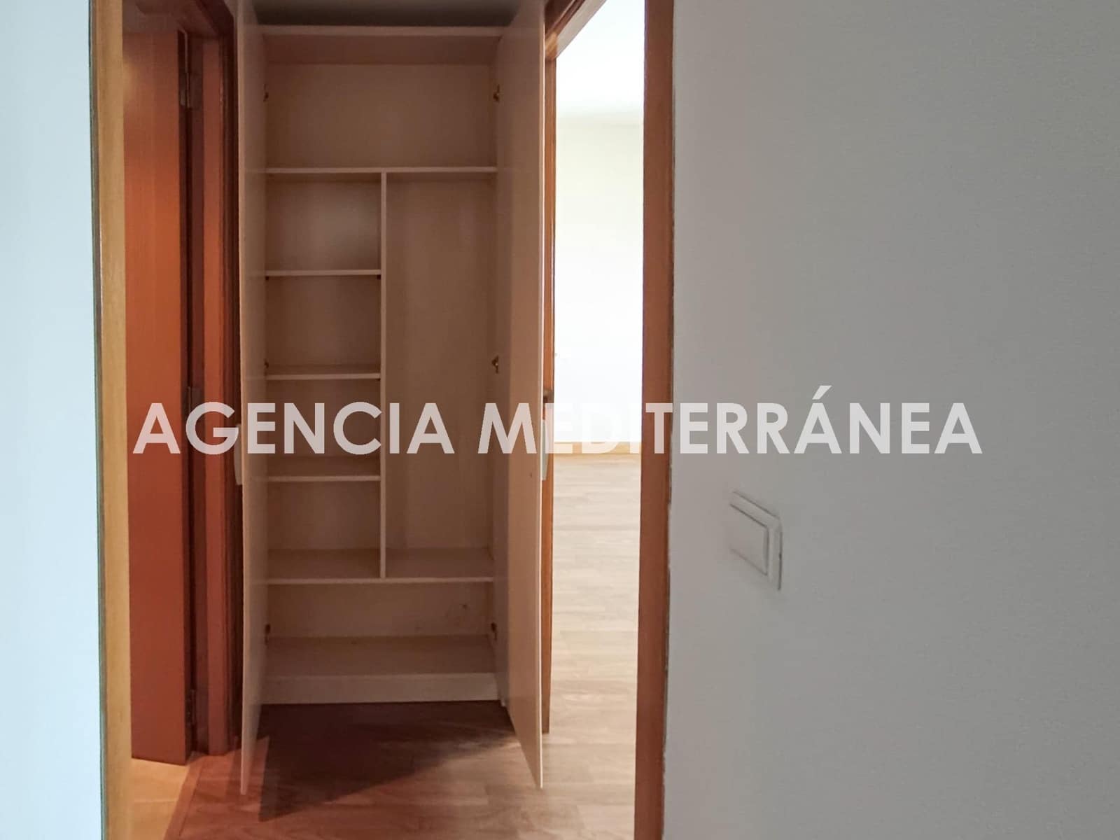 2 soveværelse Lejlighed til salg i Valencia by - € 260.000 (Ref: 9504571)