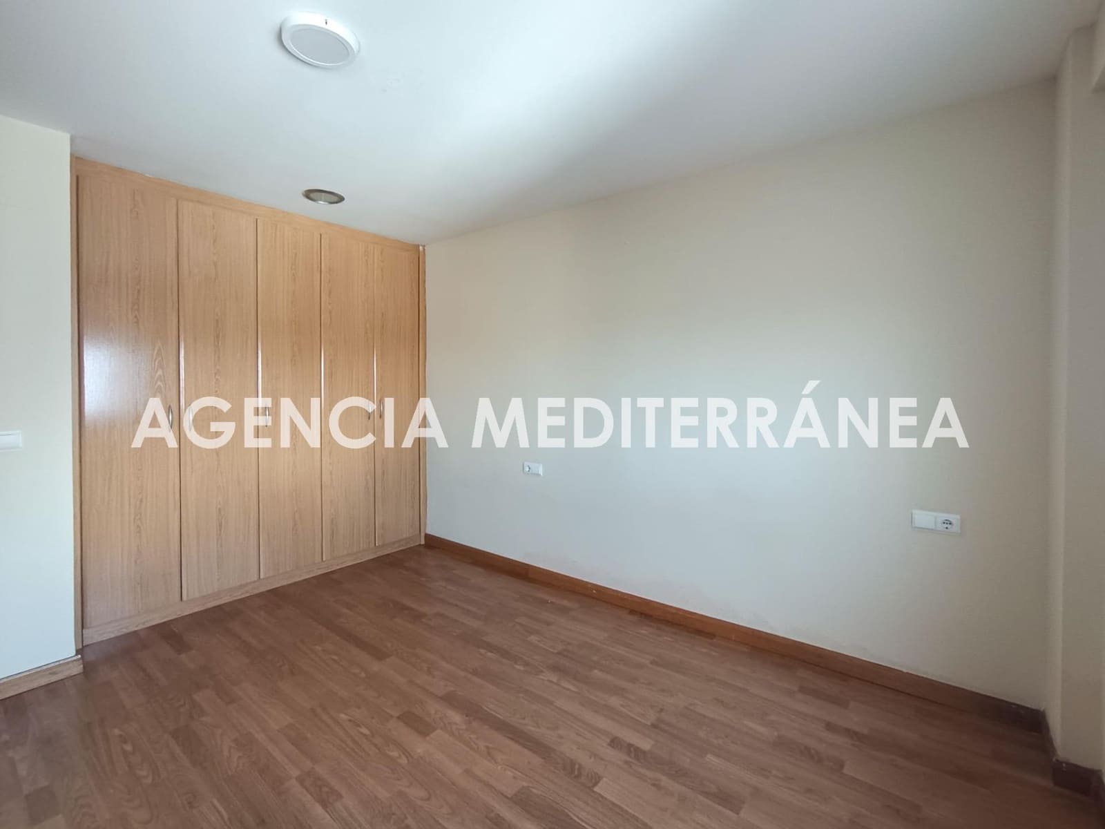 2 soveværelse Lejlighed til salg i Valencia by - € 260.000 (Ref: 9504571)