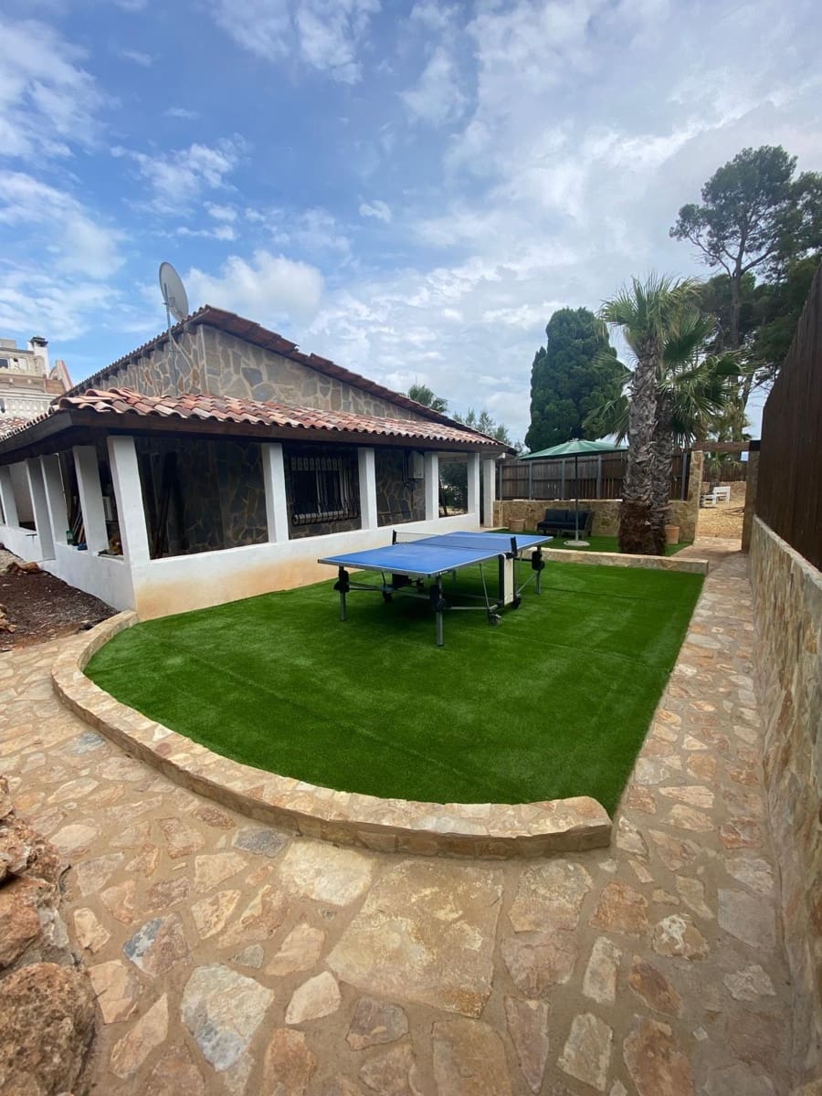 7 slaapkamer Villa te koop in Gandia met zwembad - € 685.000 (Ref: 9504572)