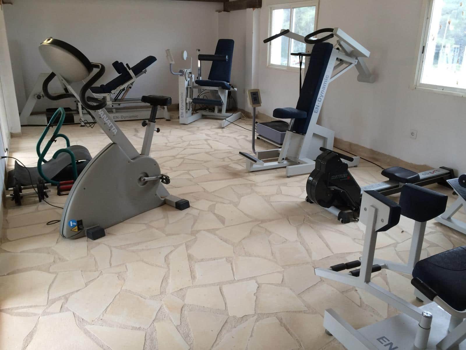 7 slaapkamer Villa te koop in Gandia met zwembad - € 685.000 (Ref: 9504572)