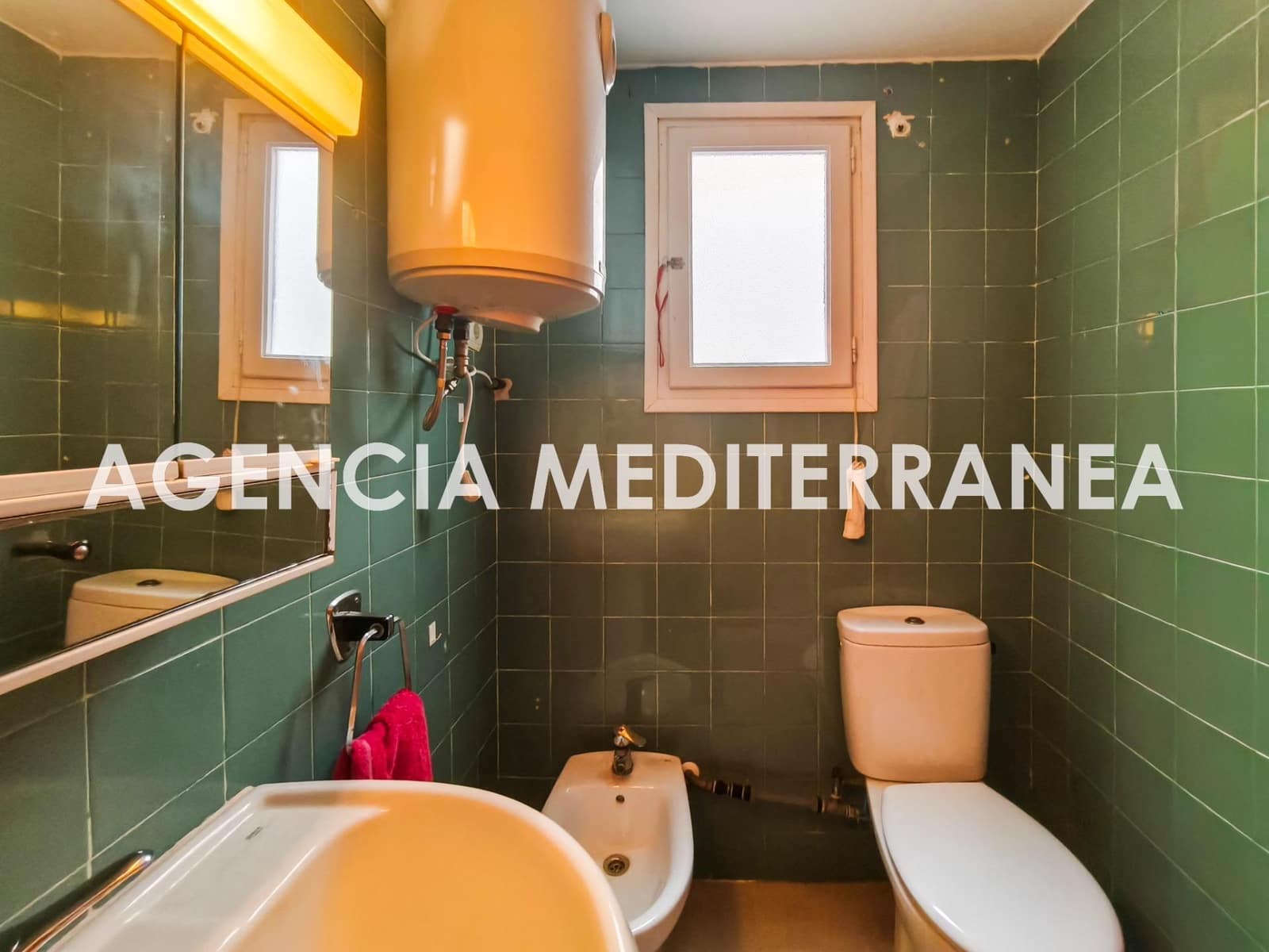 4 bedroom Flat for sale in El Perellonet with garage - € 235,000 (Ref: 9508952)