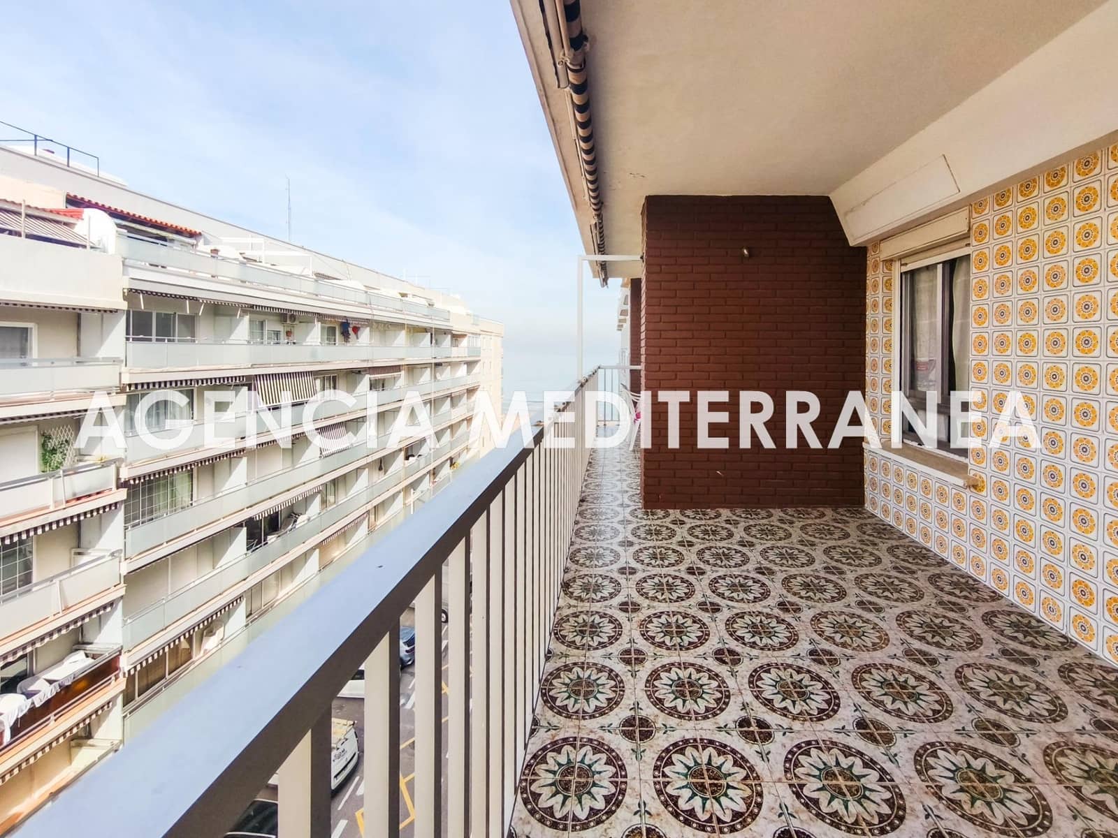 4 bedroom Flat for sale in El Perellonet with garage - € 235,000 (Ref: 9508952)
