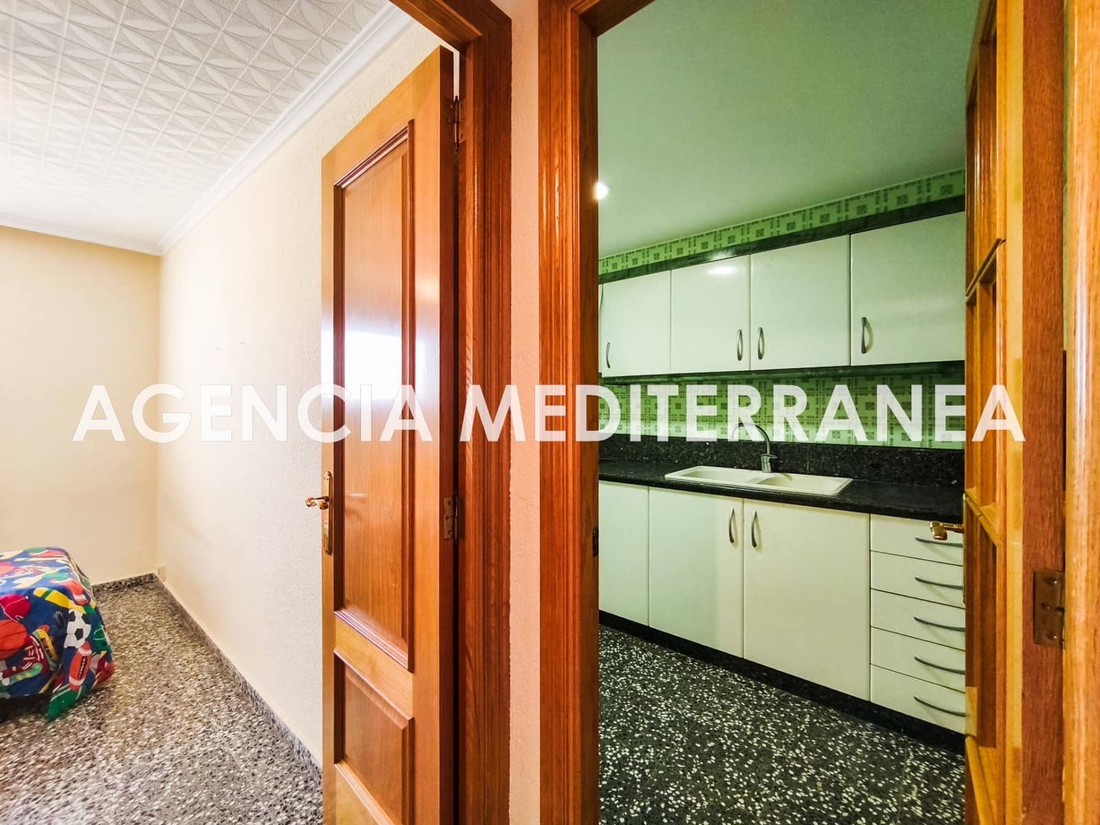 4 bedroom Flat for sale in El Perellonet with garage - € 235,000 (Ref: 9508952)