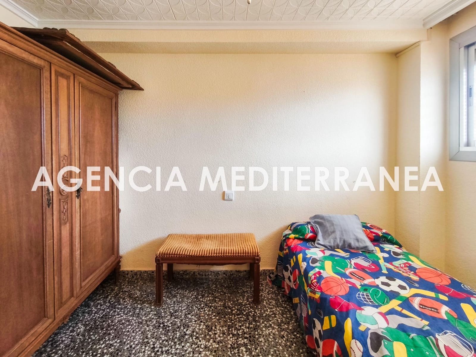 4 bedroom Flat for sale in El Perellonet with garage - € 235,000 (Ref: 9508952)