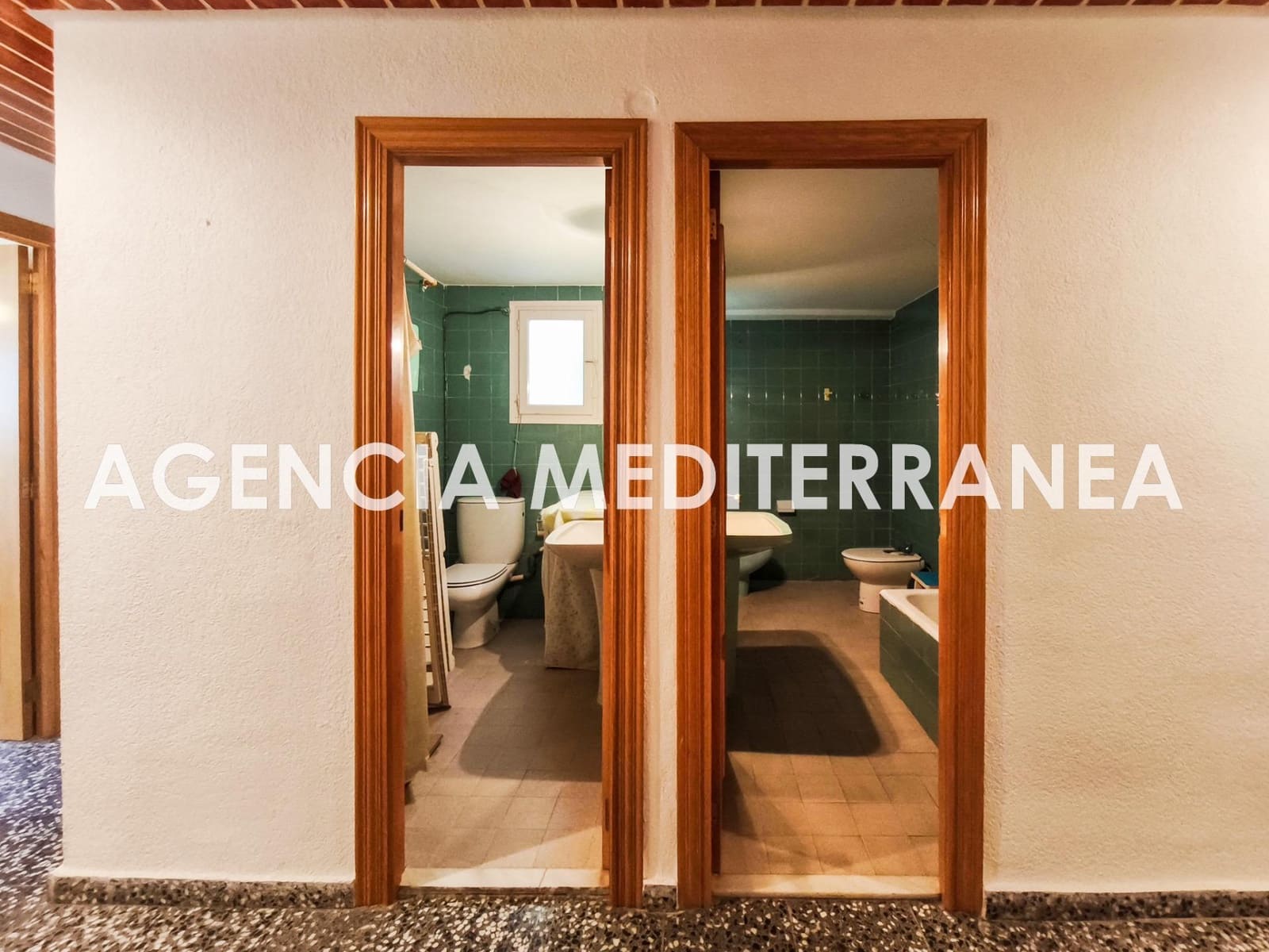 4 bedroom Flat for sale in El Perellonet with garage - € 235,000 (Ref: 9508952)