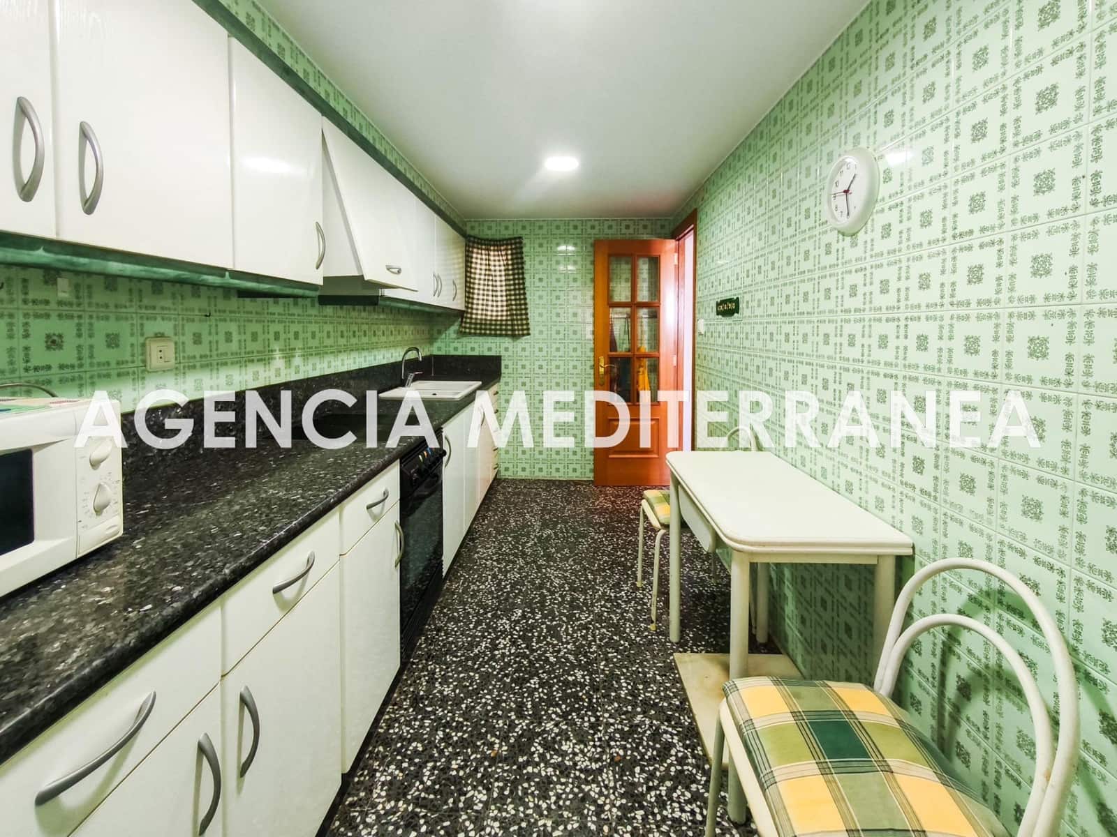 4 bedroom Flat for sale in El Perellonet with garage - € 235,000 (Ref: 9508952)