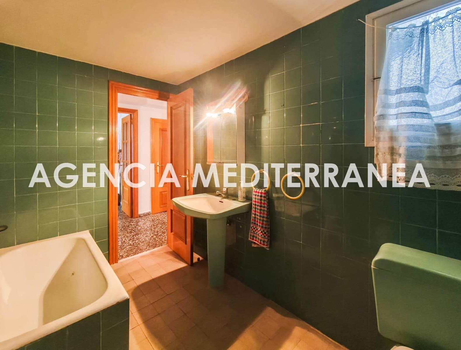 4 bedroom Flat for sale in El Perellonet with garage - € 235,000 (Ref: 9508952)