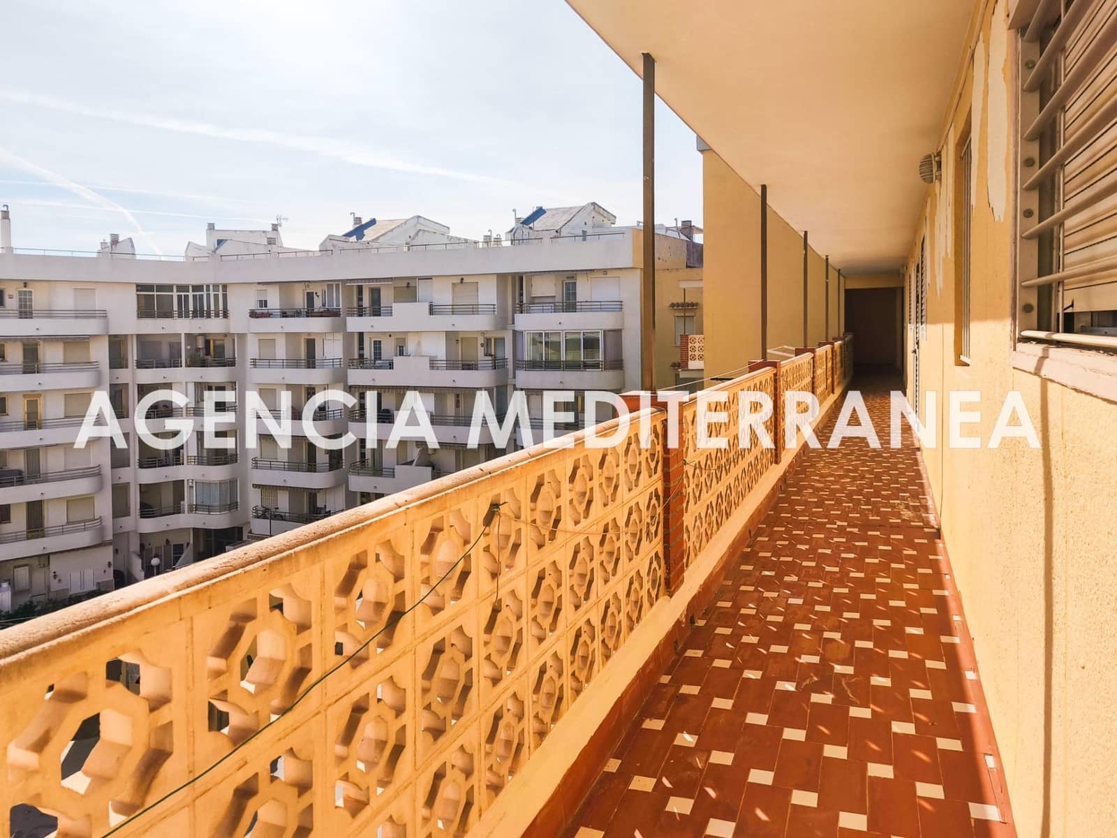 4 bedroom Flat for sale in El Perellonet with garage - € 235,000 (Ref: 9508952)