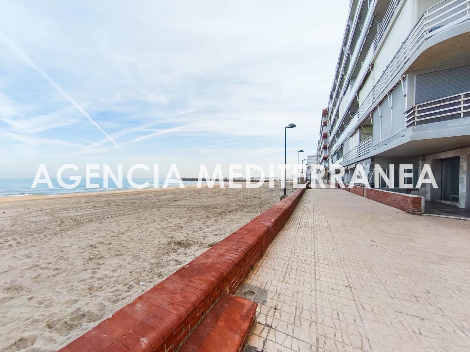 4 bedroom Flat for sale in El Perellonet with garage - € 235,000 (Ref: 9508952)