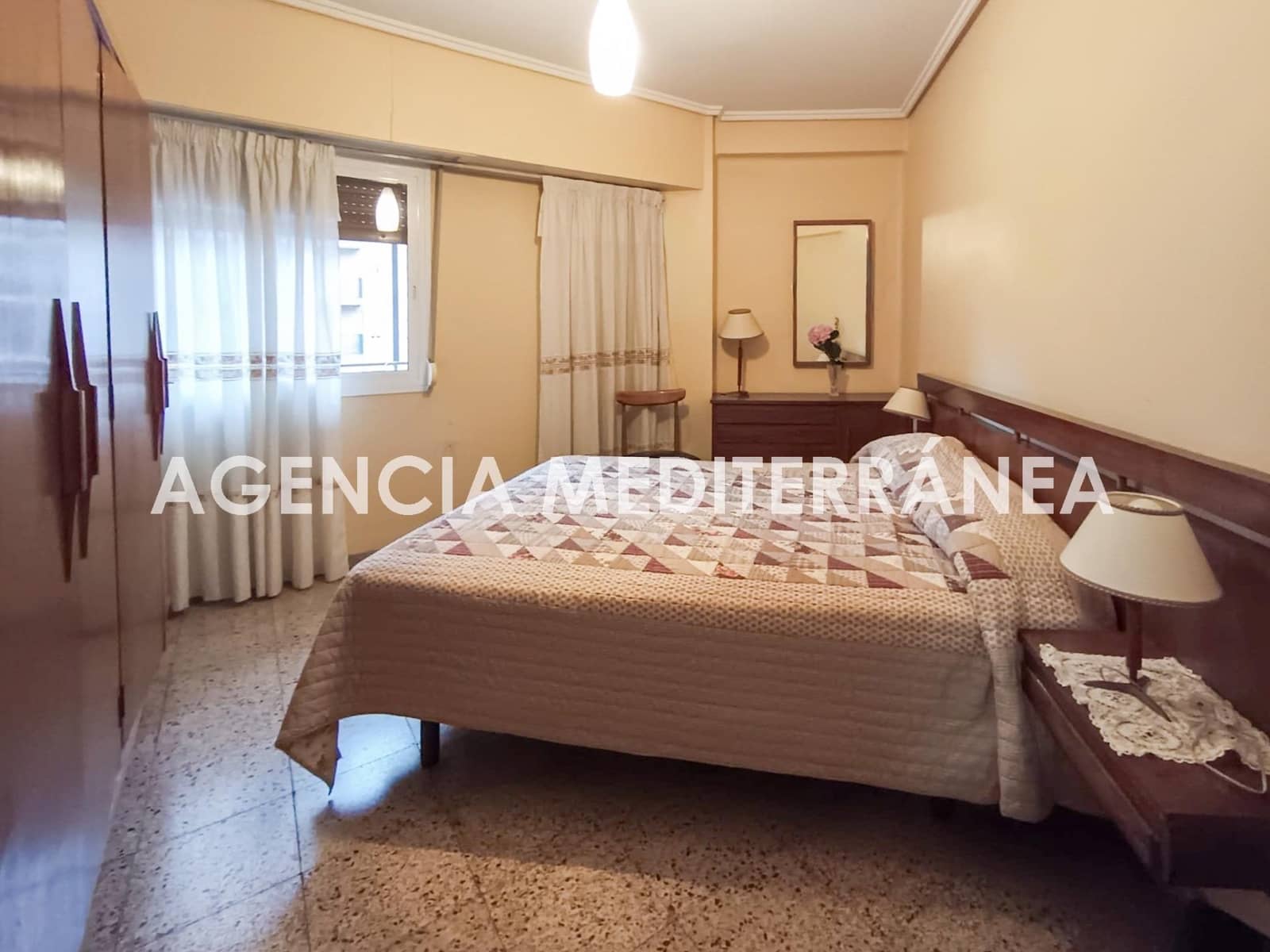 3 bedroom Flat for sale in Valencia city - € 325,000 (Ref: 9519024)