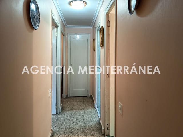 3 bedroom Flat for sale in Mont-Olivet, Valencia city - € 325,000 (Ref: 9519024)