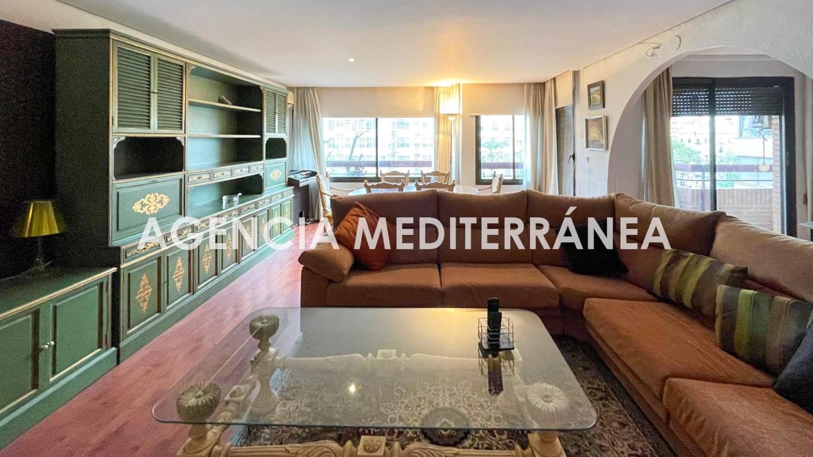 3 bedroom Flat for rent in Valencia city with garage - € 1,900 (Ref: 9541219)