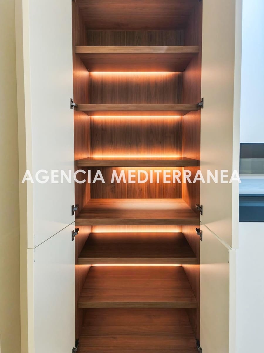 4 soveværelse Lejlighed til salg i Valencia by - € 1.249.000 (Ref: 9543749)