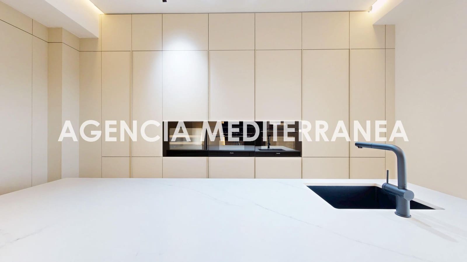 4 soveværelse Lejlighed til salg i Valencia by - € 1.249.000 (Ref: 9543749)