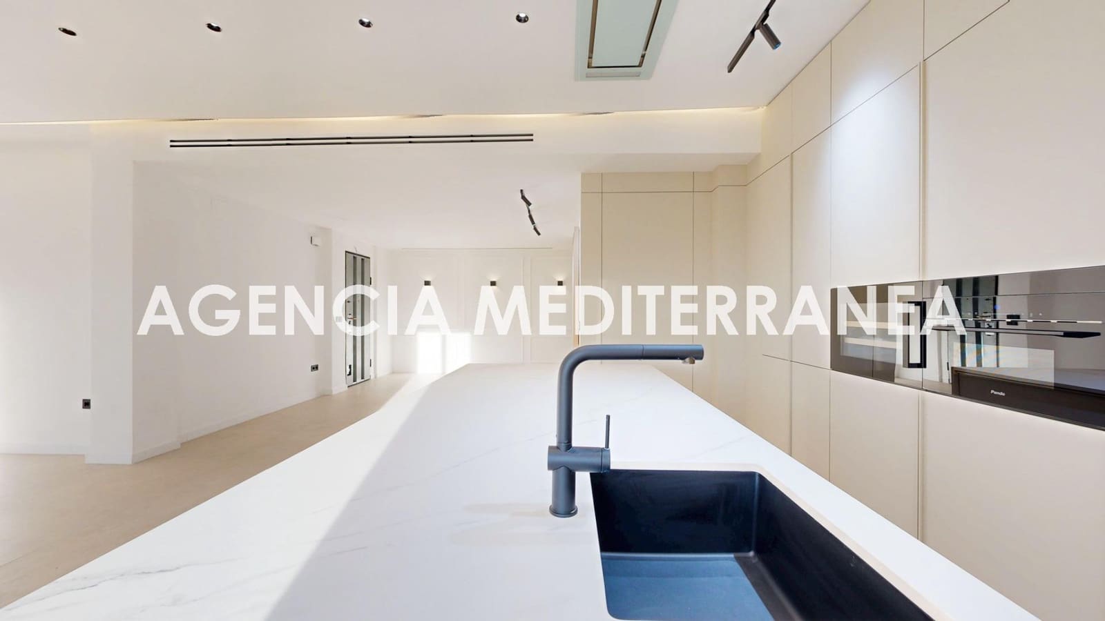 4 soveværelse Lejlighed til salg i Valencia by - € 1.249.000 (Ref: 9543749)