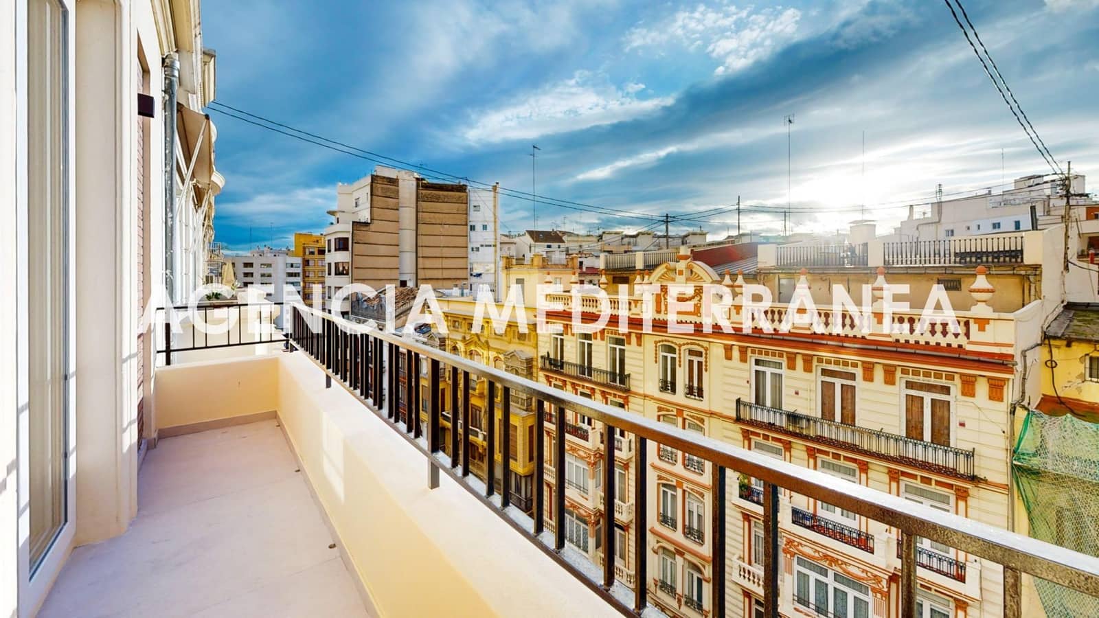 4 soveværelse Lejlighed til salg i Valencia by - € 1.249.000 (Ref: 9543749)