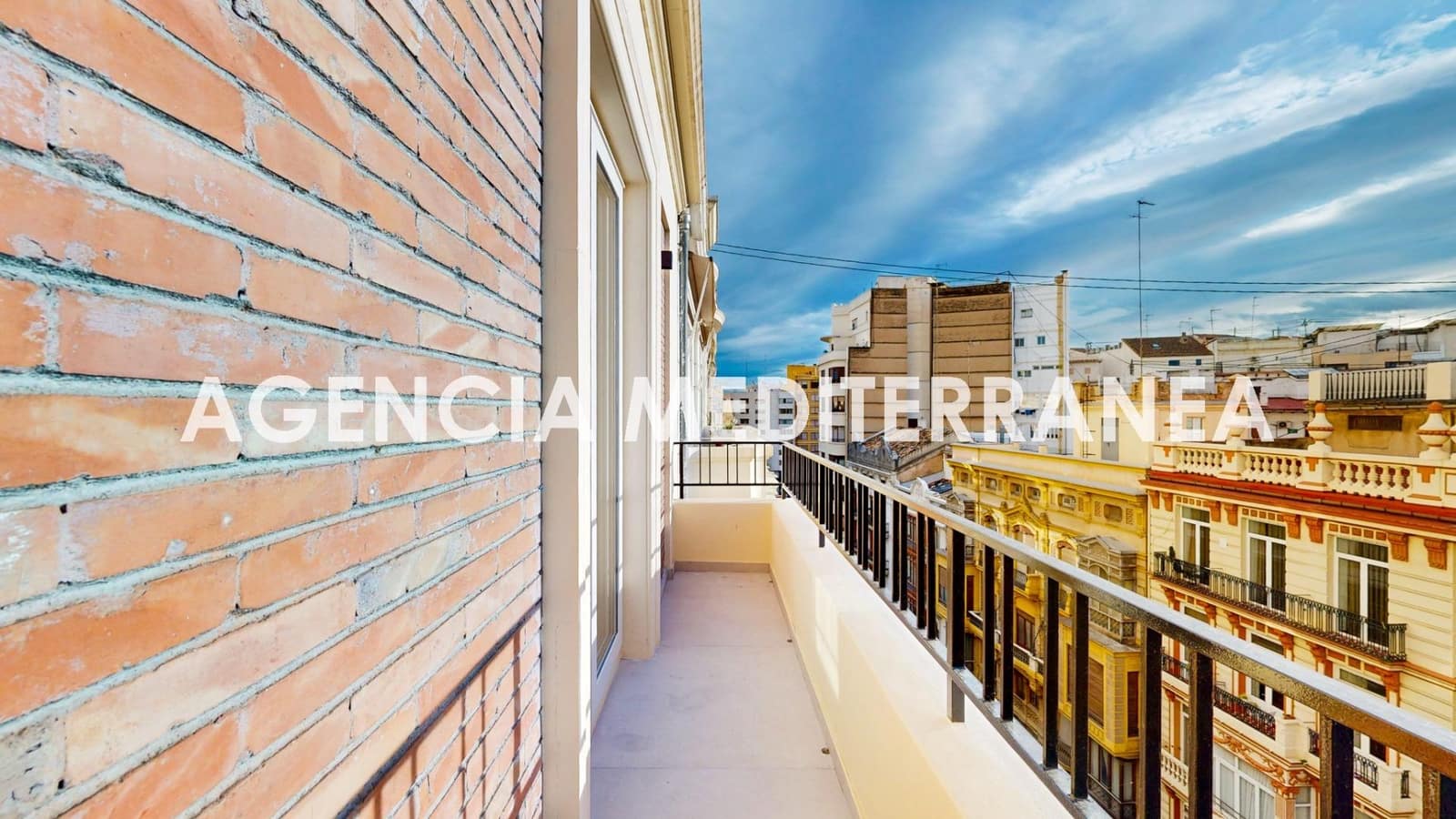 4 soveværelse Lejlighed til salg i Valencia by - € 1.249.000 (Ref: 9543749)