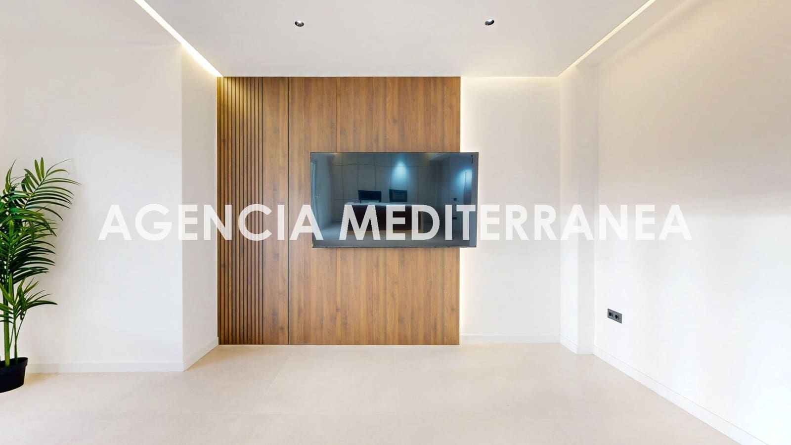 4 soveværelse Lejlighed til salg i Valencia by - € 1.249.000 (Ref: 9543749)