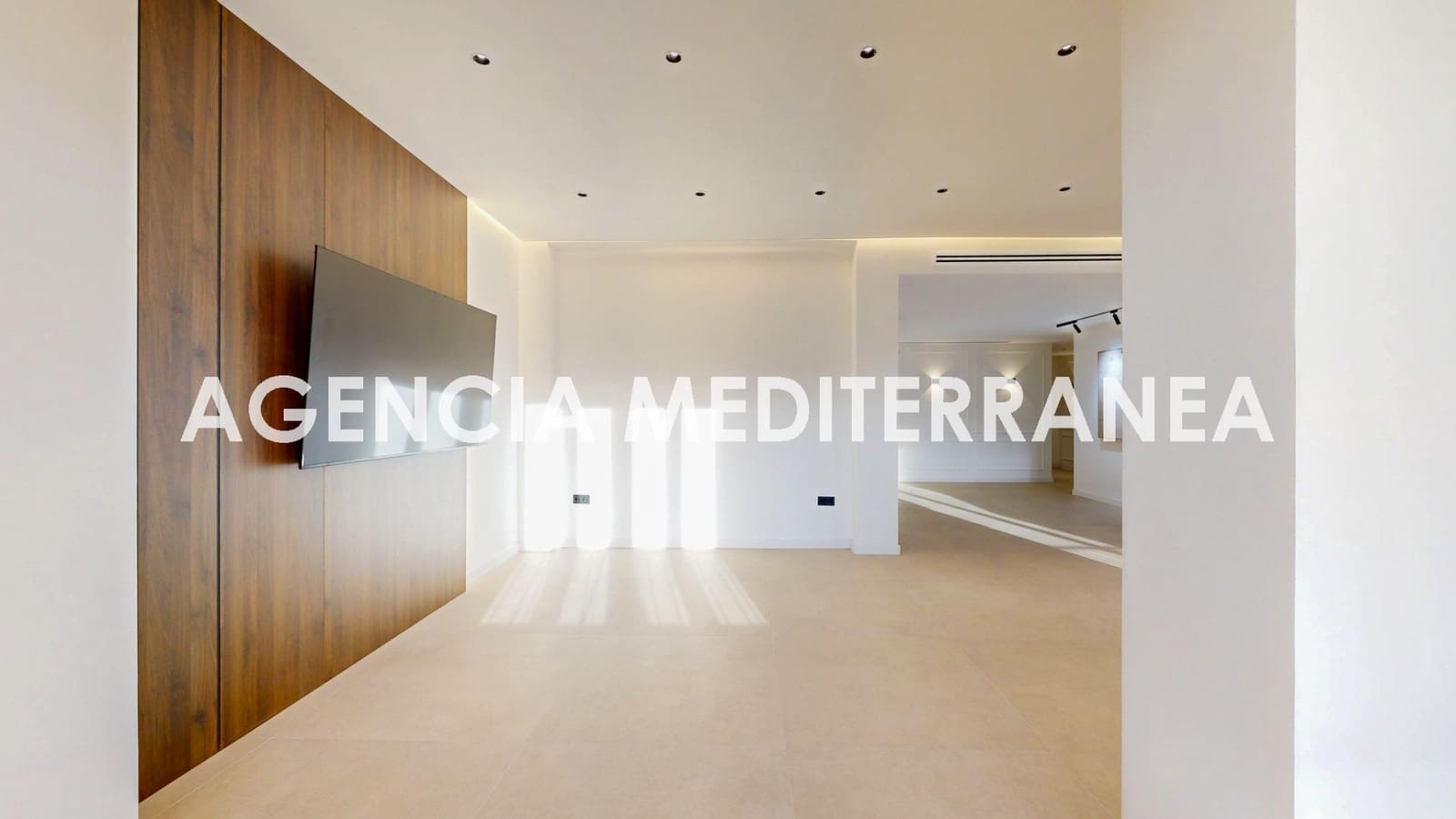 4 soveværelse Lejlighed til salg i Valencia by - € 1.249.000 (Ref: 9543749)