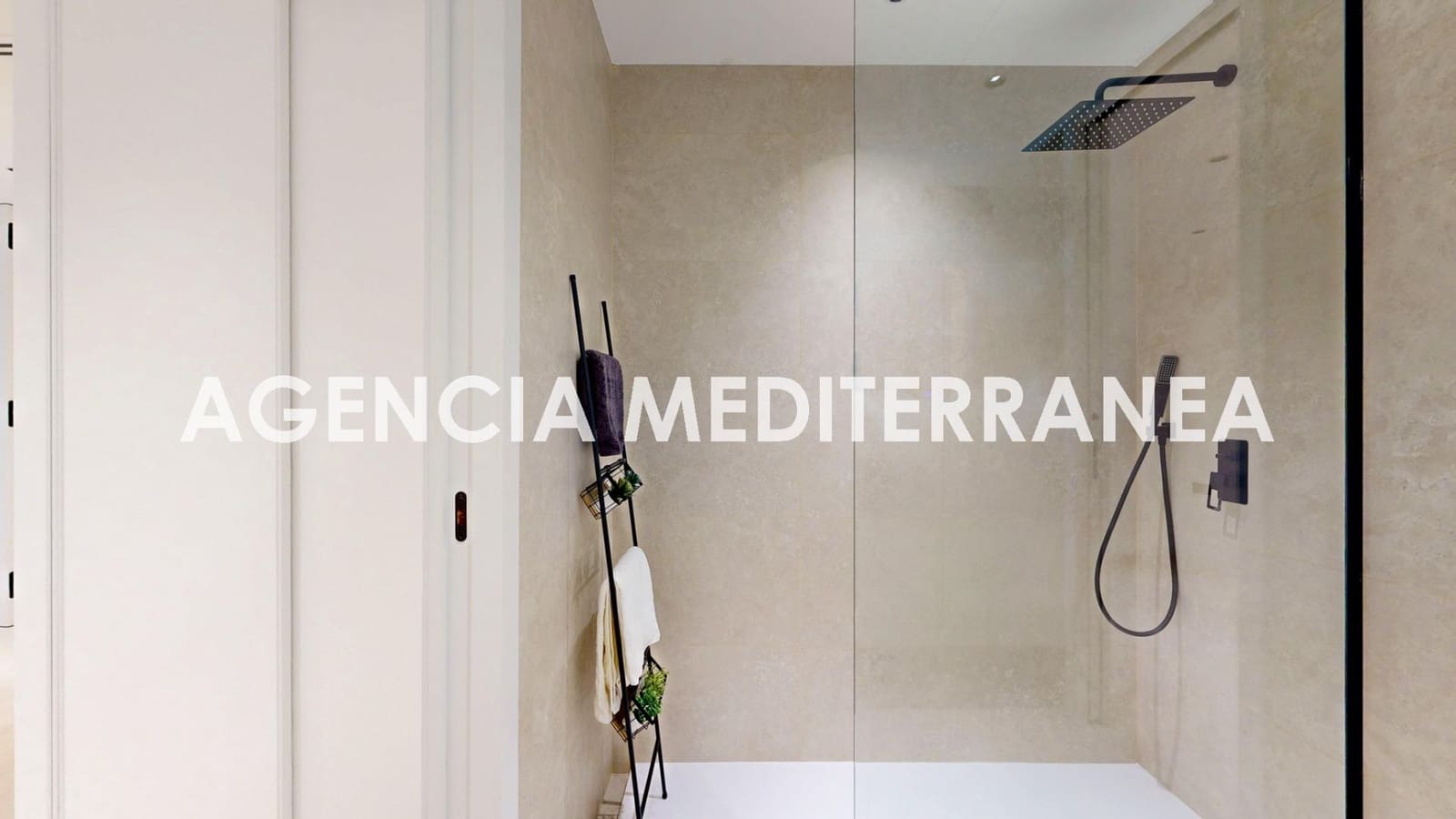 4 soveværelse Lejlighed til salg i Valencia by - € 1.249.000 (Ref: 9543749)