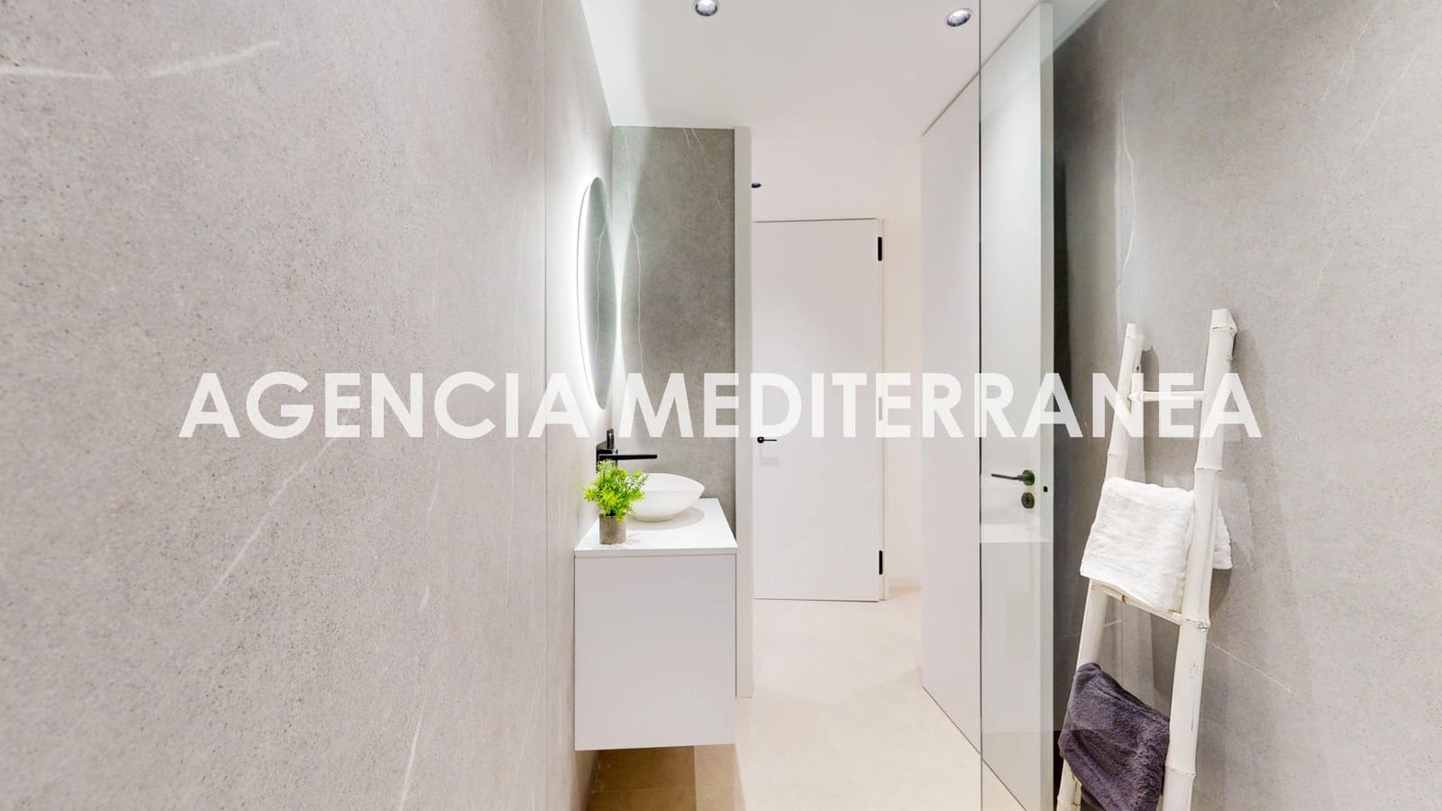 4 soveværelse Lejlighed til salg i Valencia by - € 1.249.000 (Ref: 9543749)